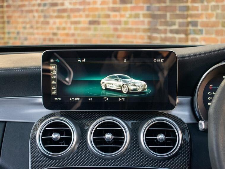 Mercedes-Benz C Class view 17