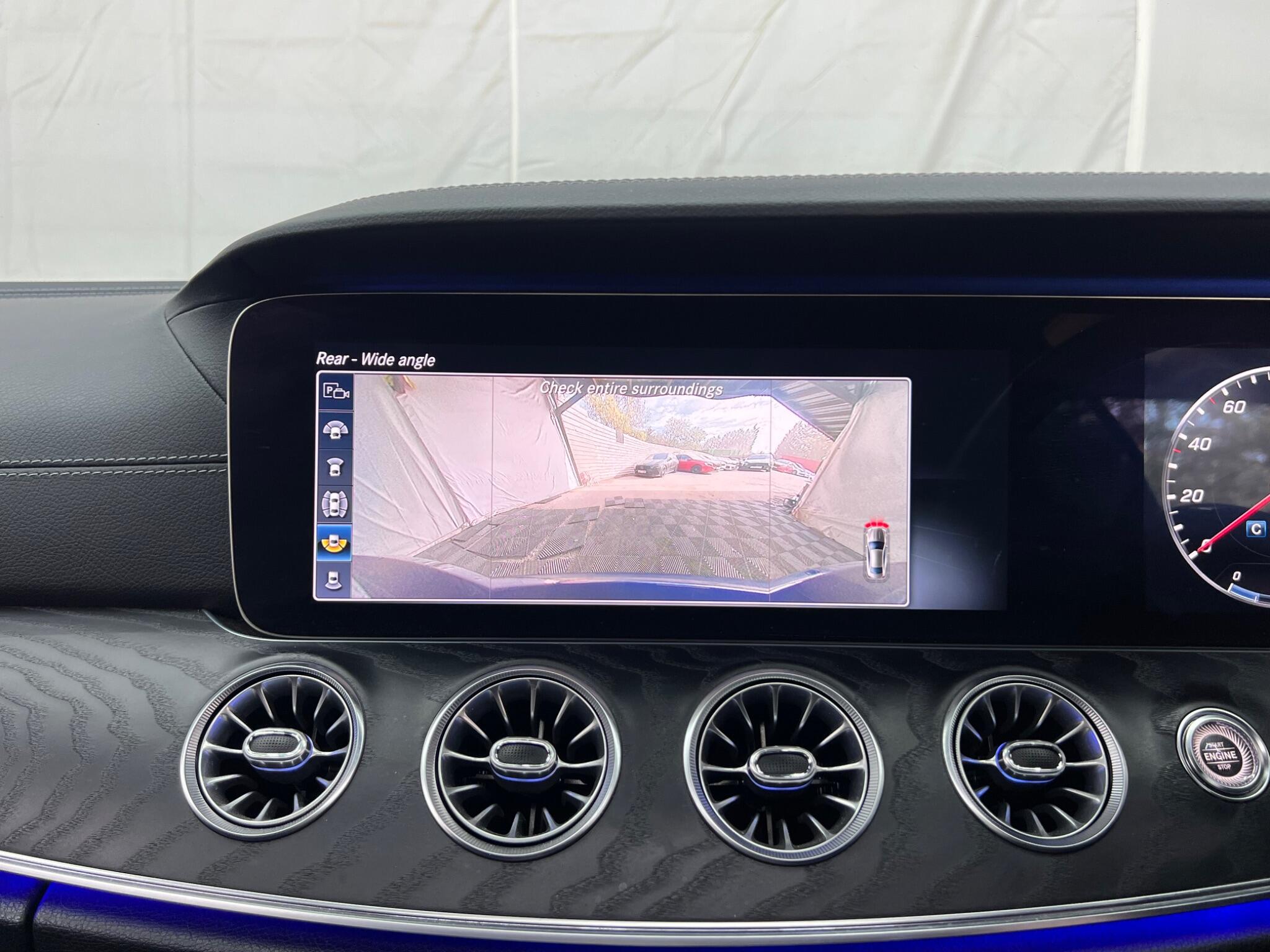 Mercedes-Benz E-Class view 42