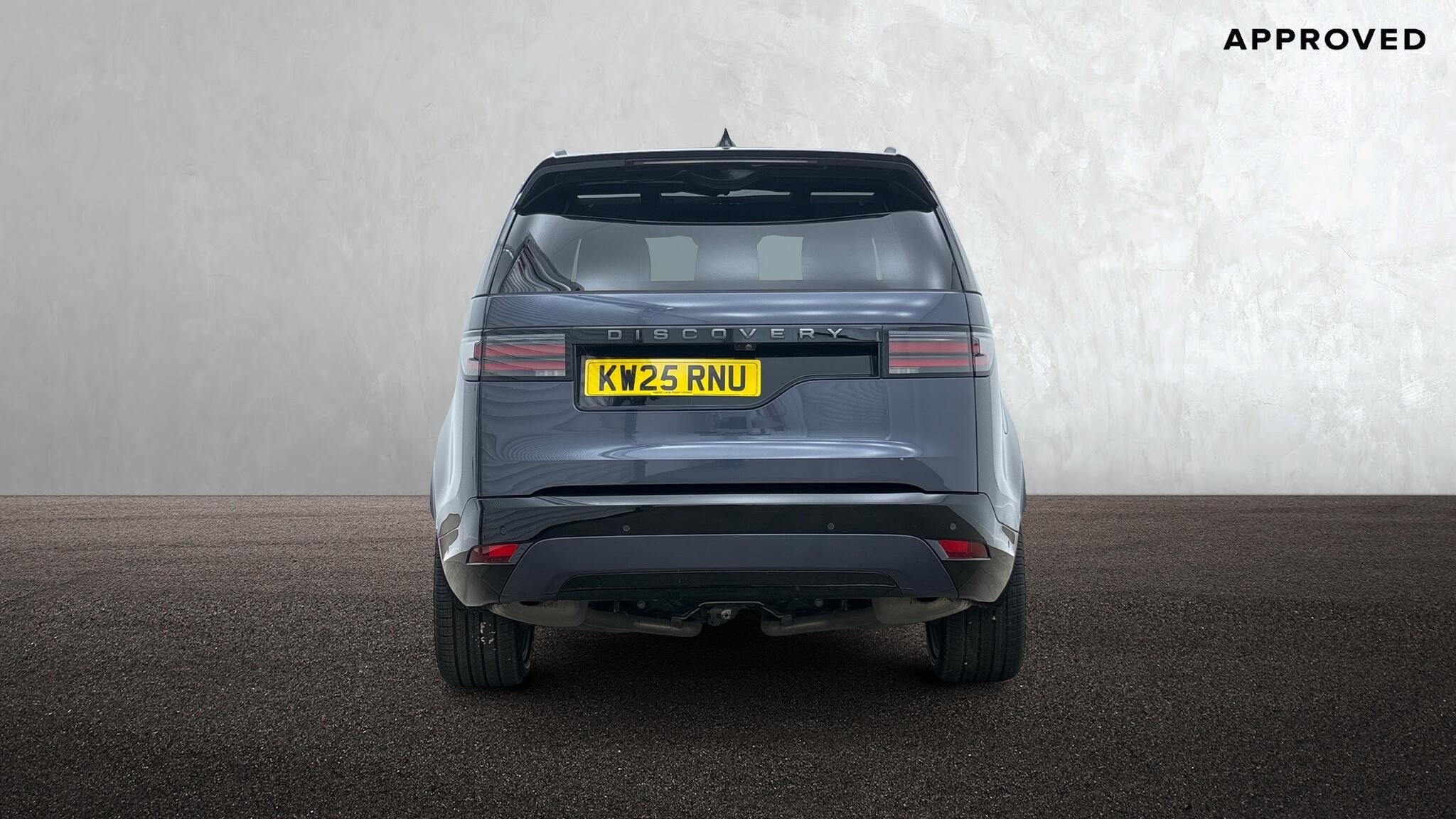Land Rover Discovery view 6