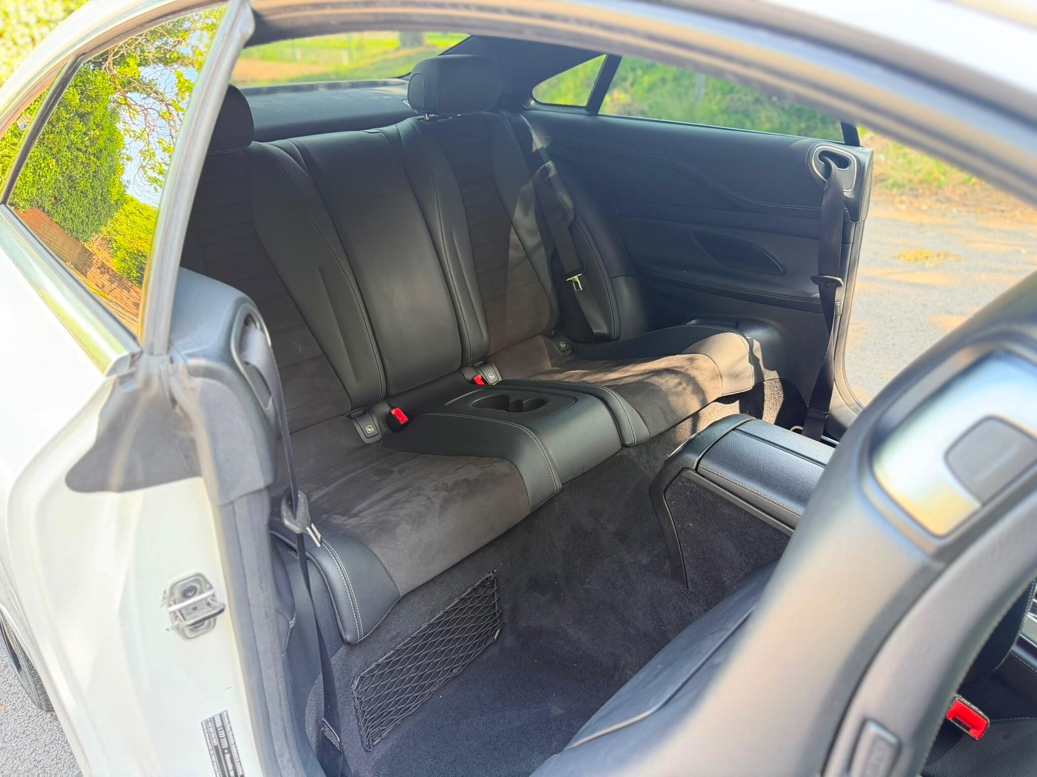 Mercedes-Benz E-Class view 14