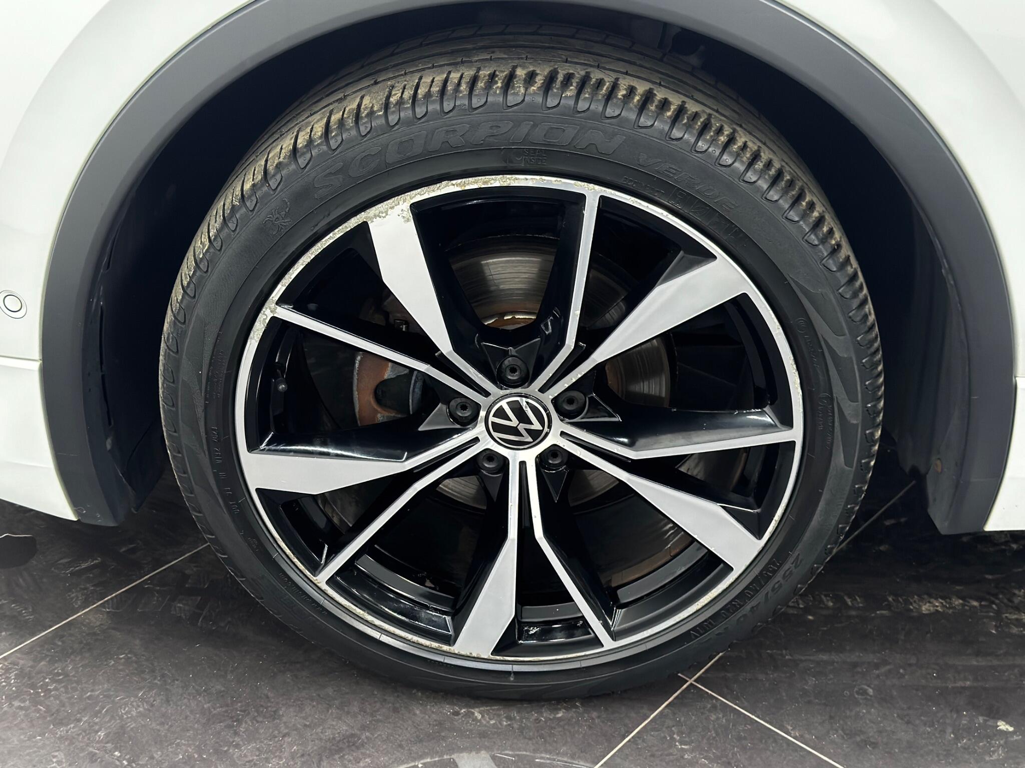 Volkswagen Tiguan view 65