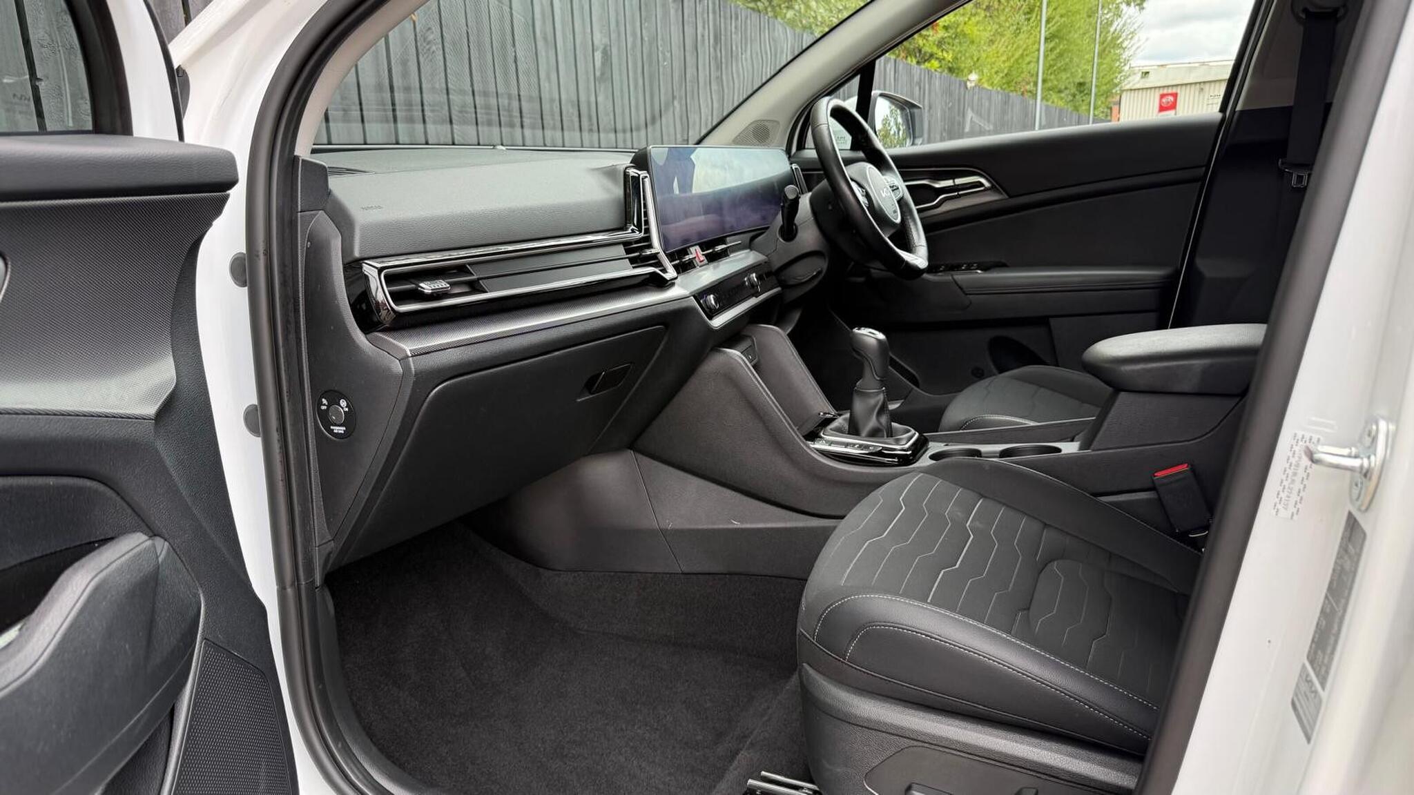 Kia Sportage view 24