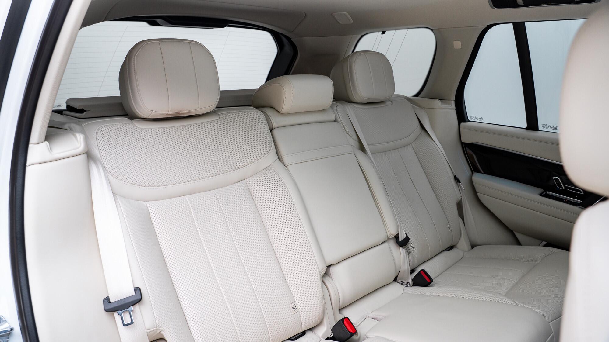 Land Rover Range Rover view 18