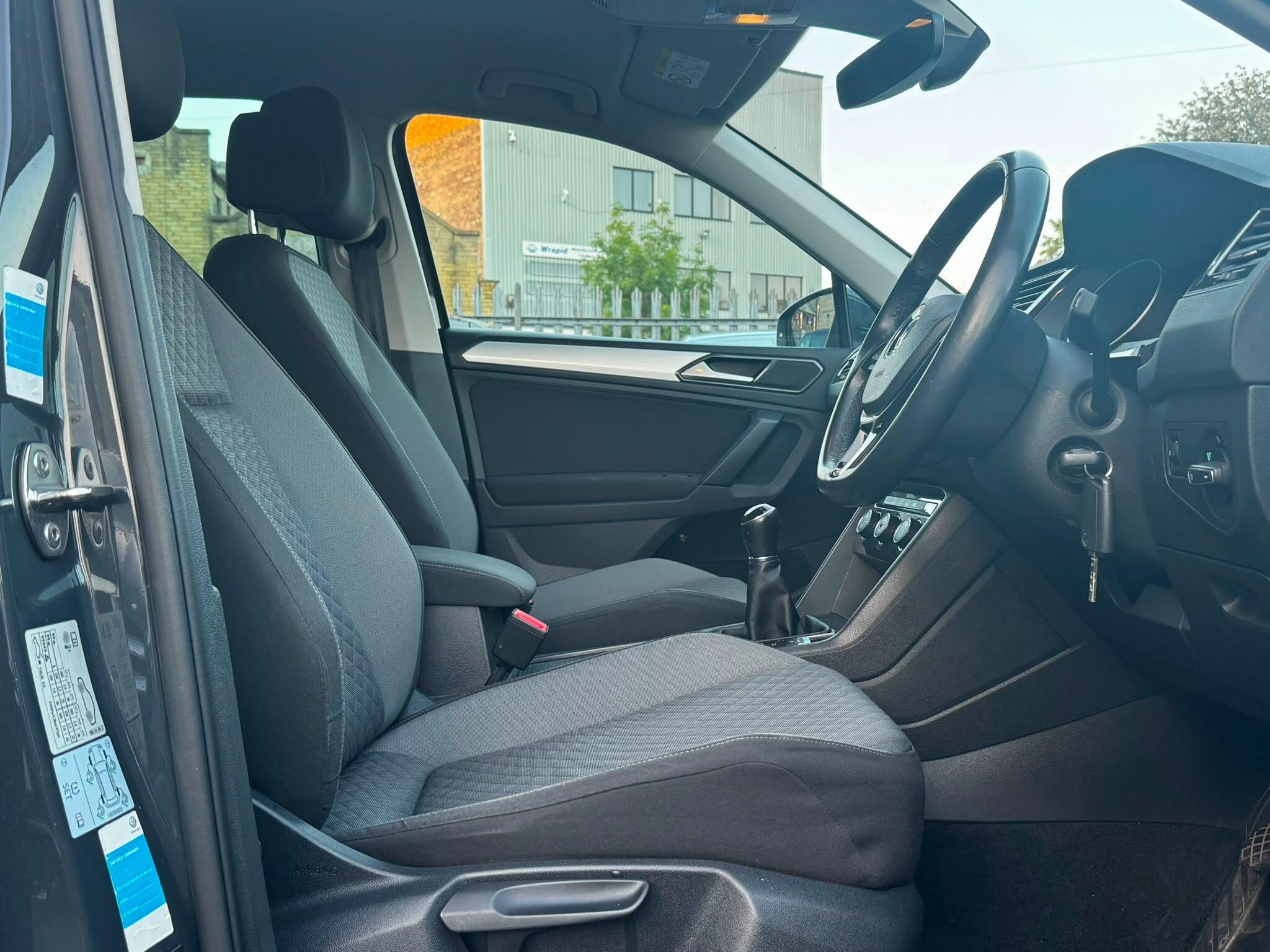 Volkswagen Tiguan view 15