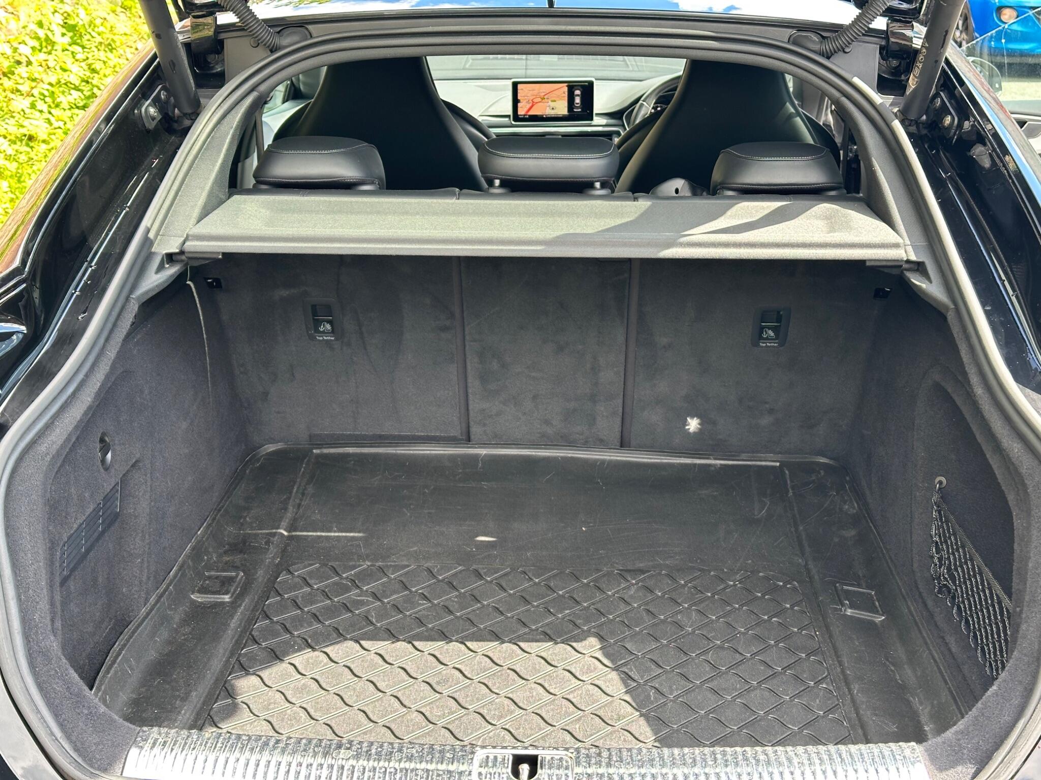 Audi S5 view 24