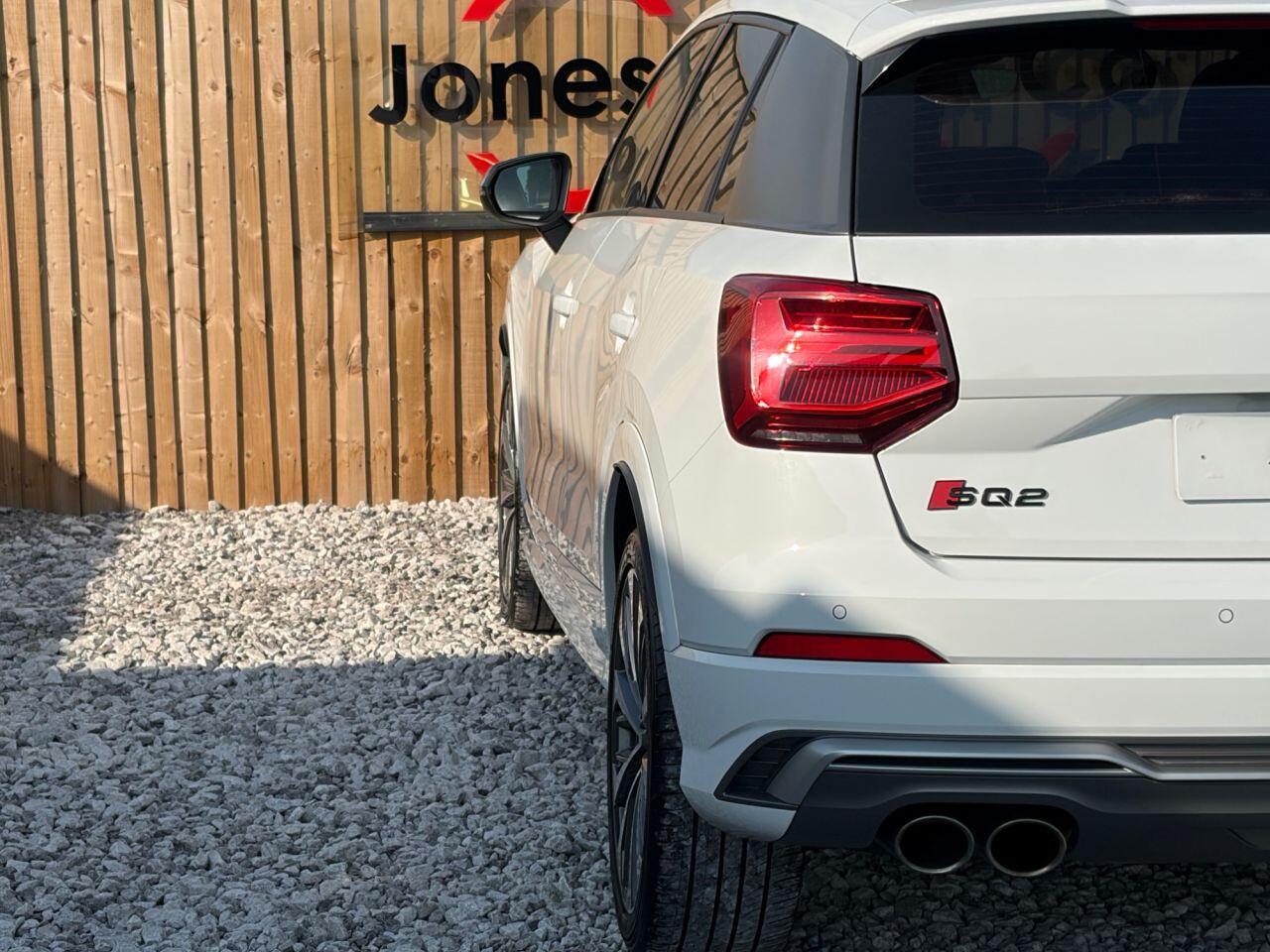 Audi SQ2 view 13