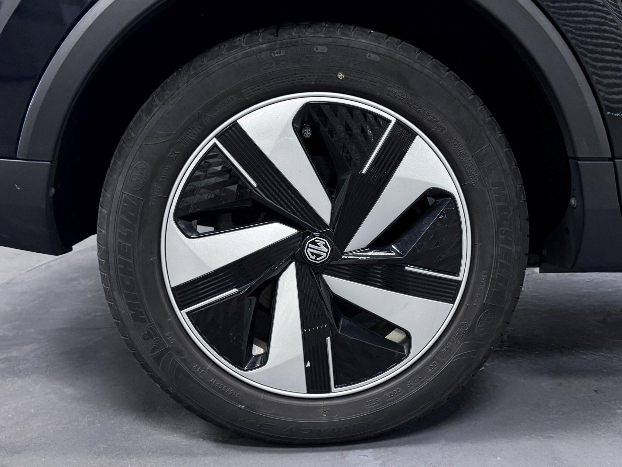 MG MG ZS view 55
