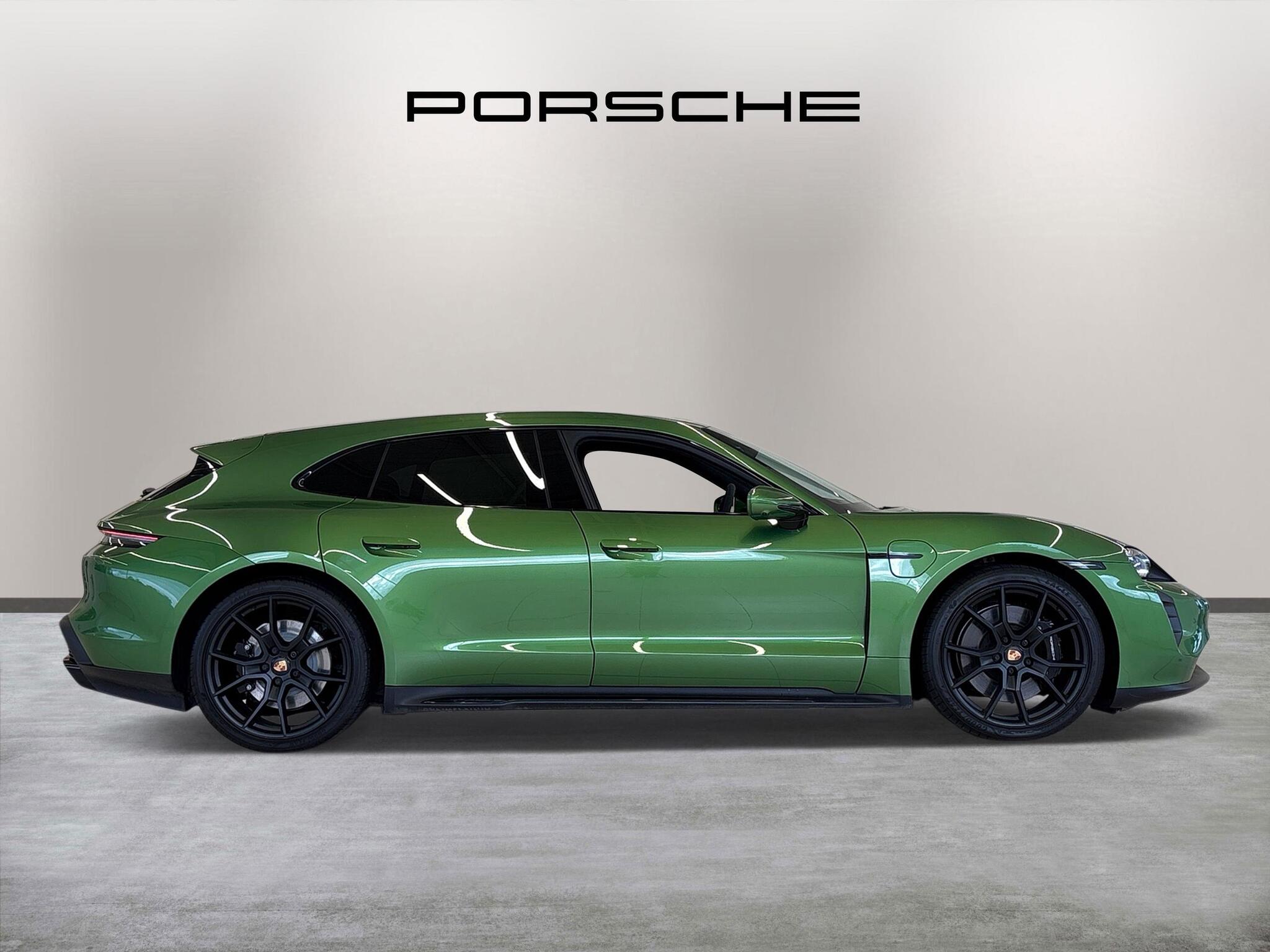 Porsche Taycan view 8