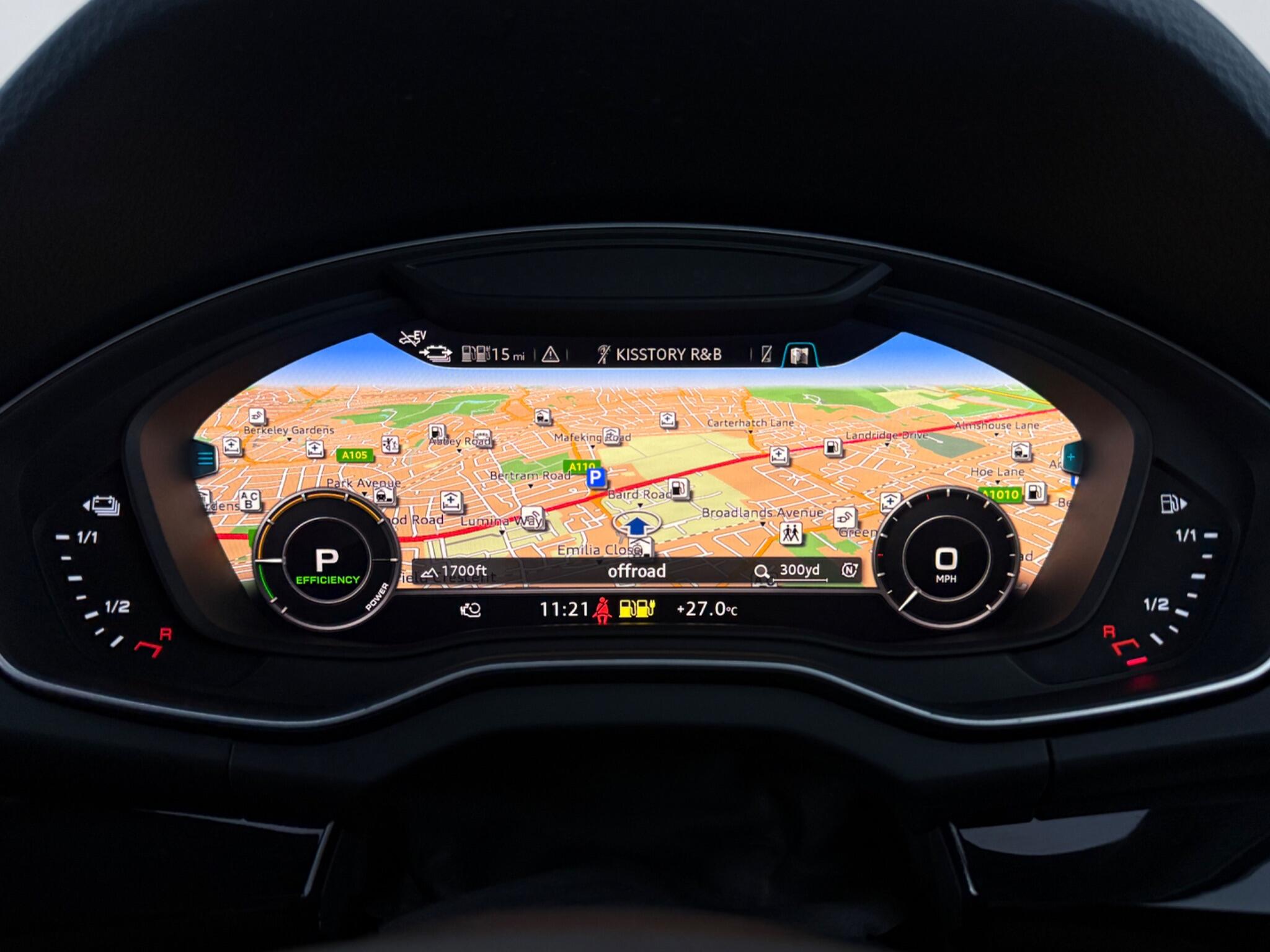 Audi Q5 view 14