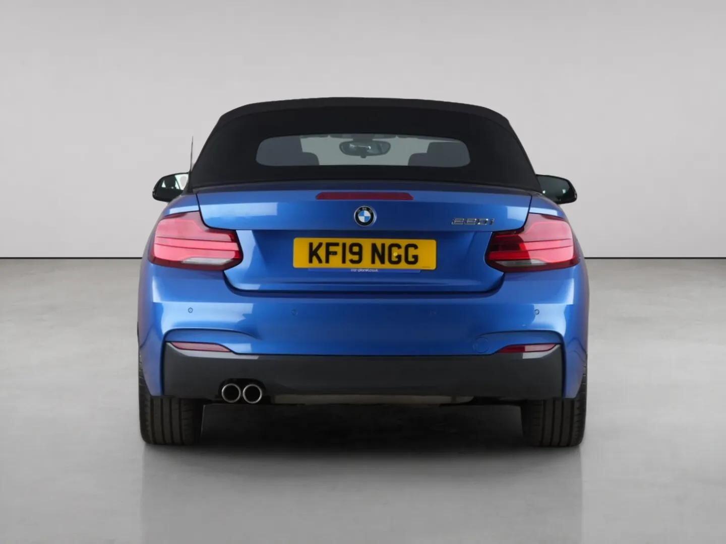 BMW 2 Series view 41