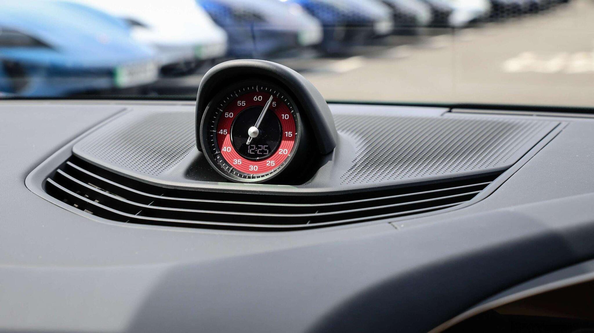 Porsche Taycan view 18