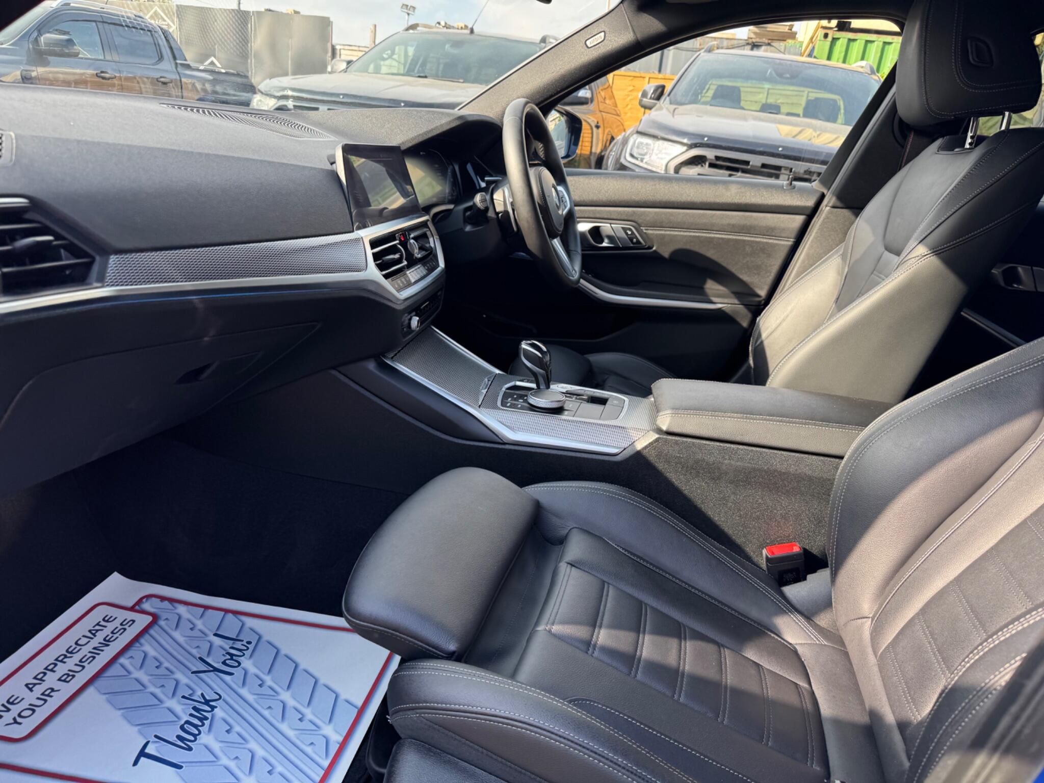 BMW 3 Series view 55