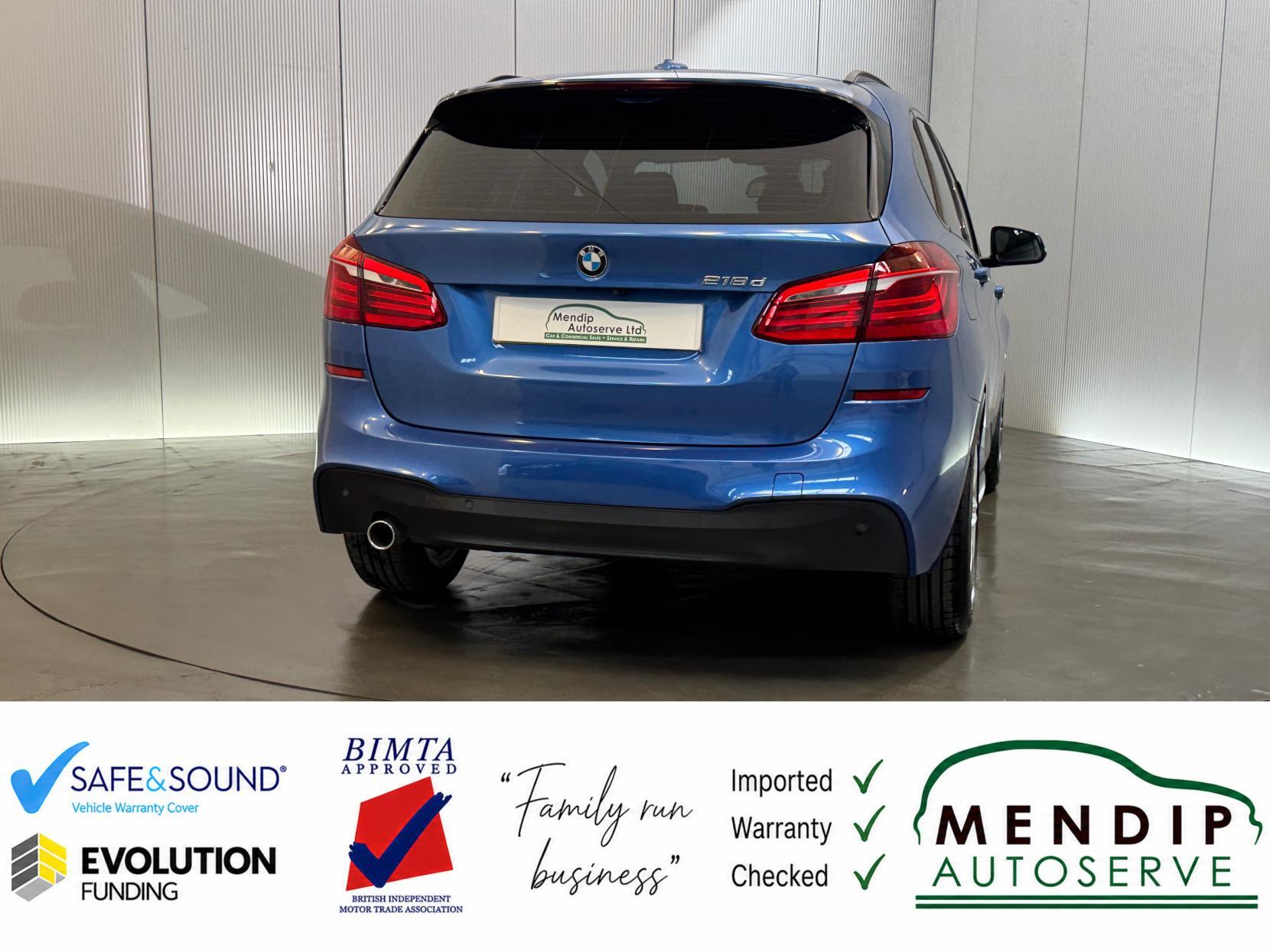 BMW 2 Series view 26