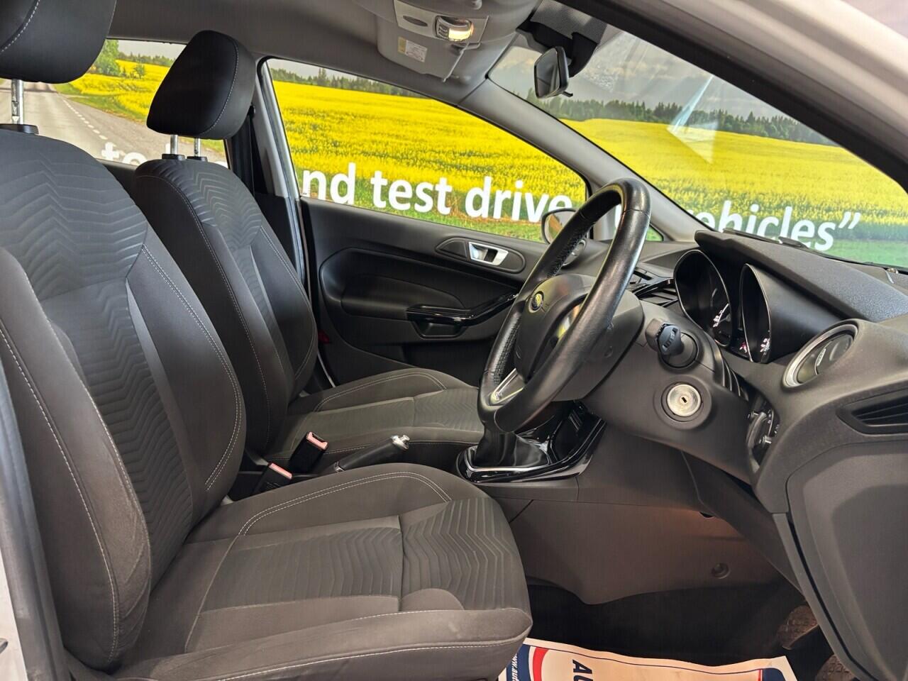 Ford Fiesta view 14
