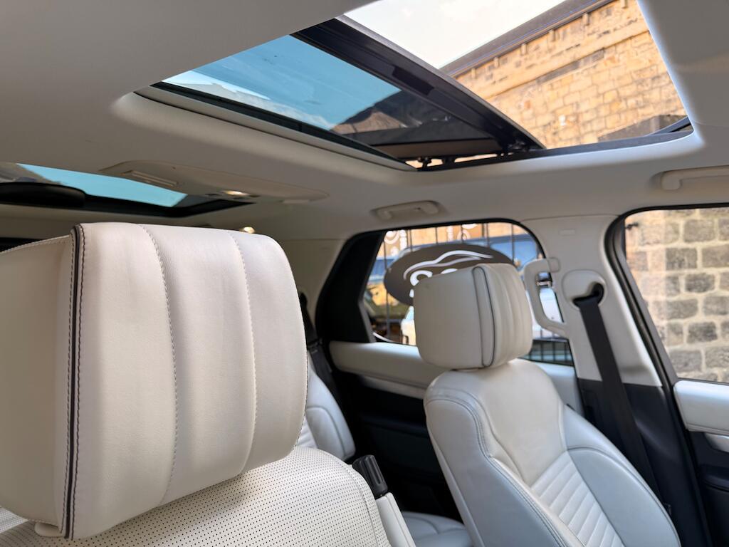 Land Rover Discovery view 33