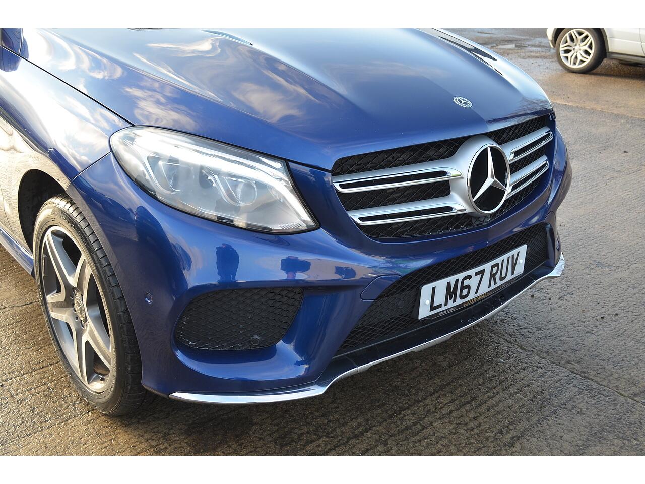 Mercedes-Benz Gle view 48