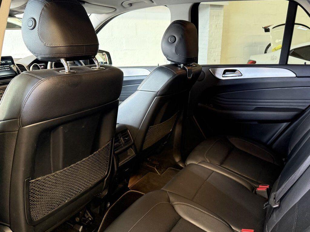 Mercedes-Benz Gle view 59