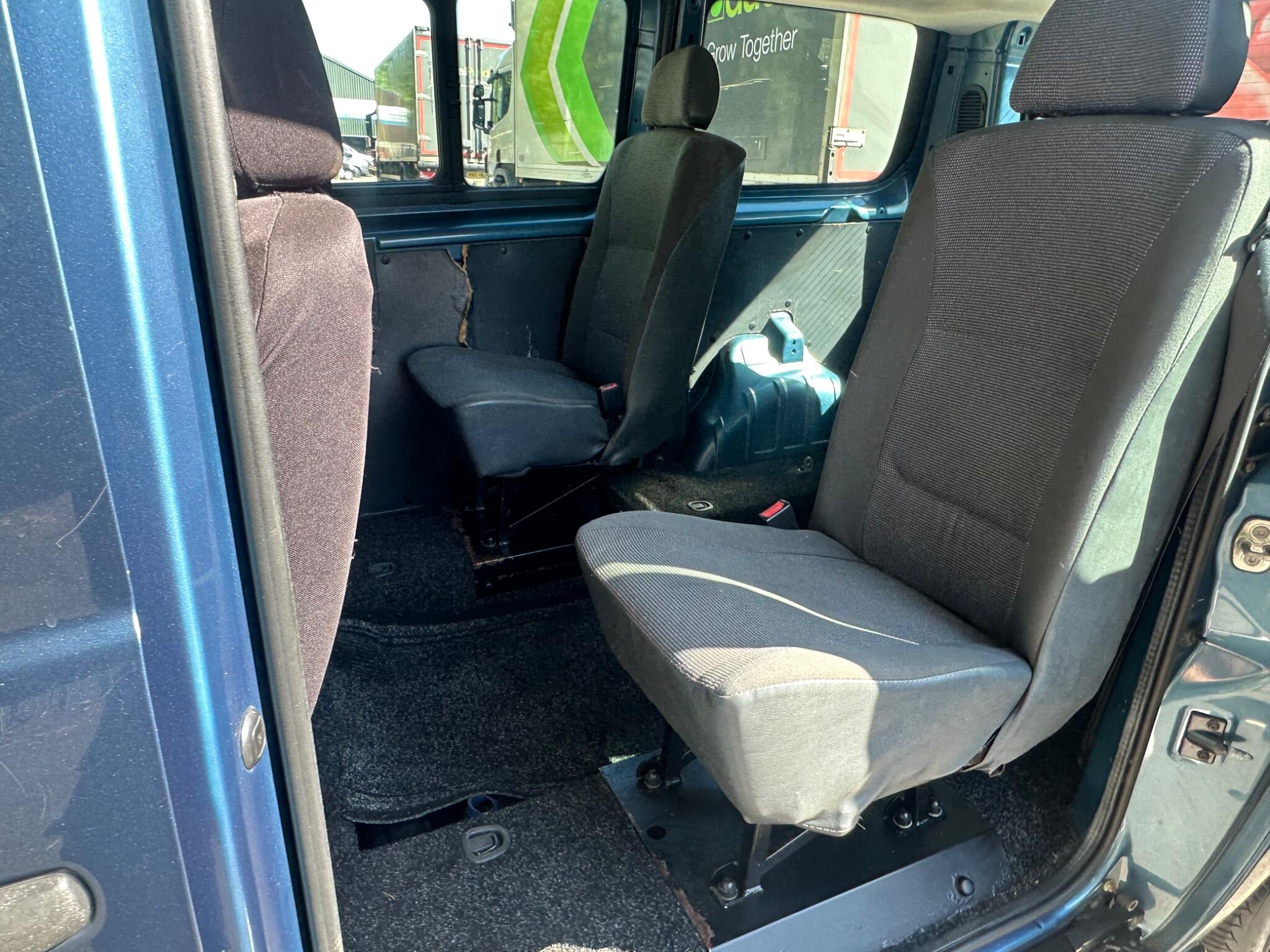 Peugeot Expert Tepee view 13