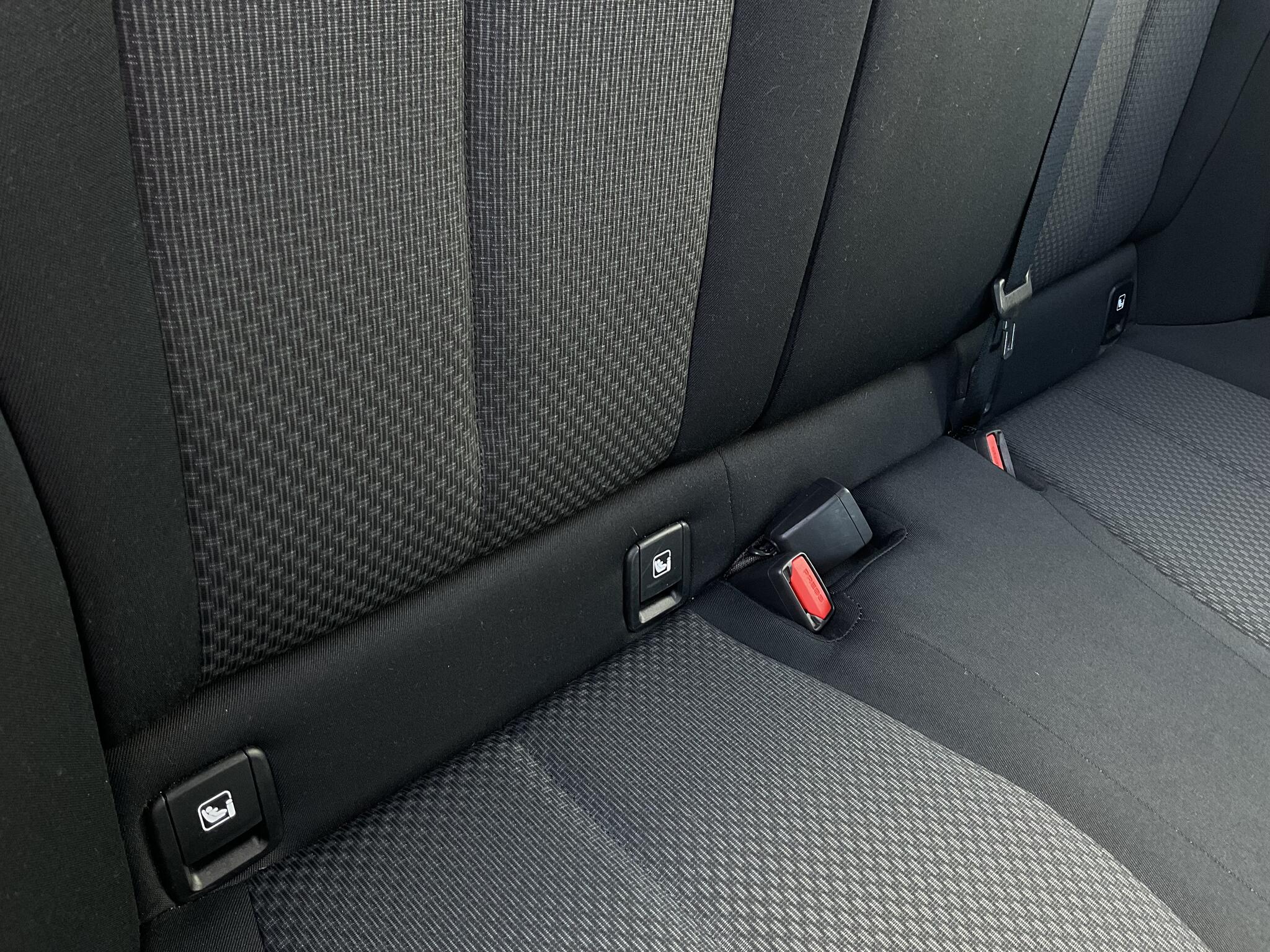 BMW 1 Series view 24