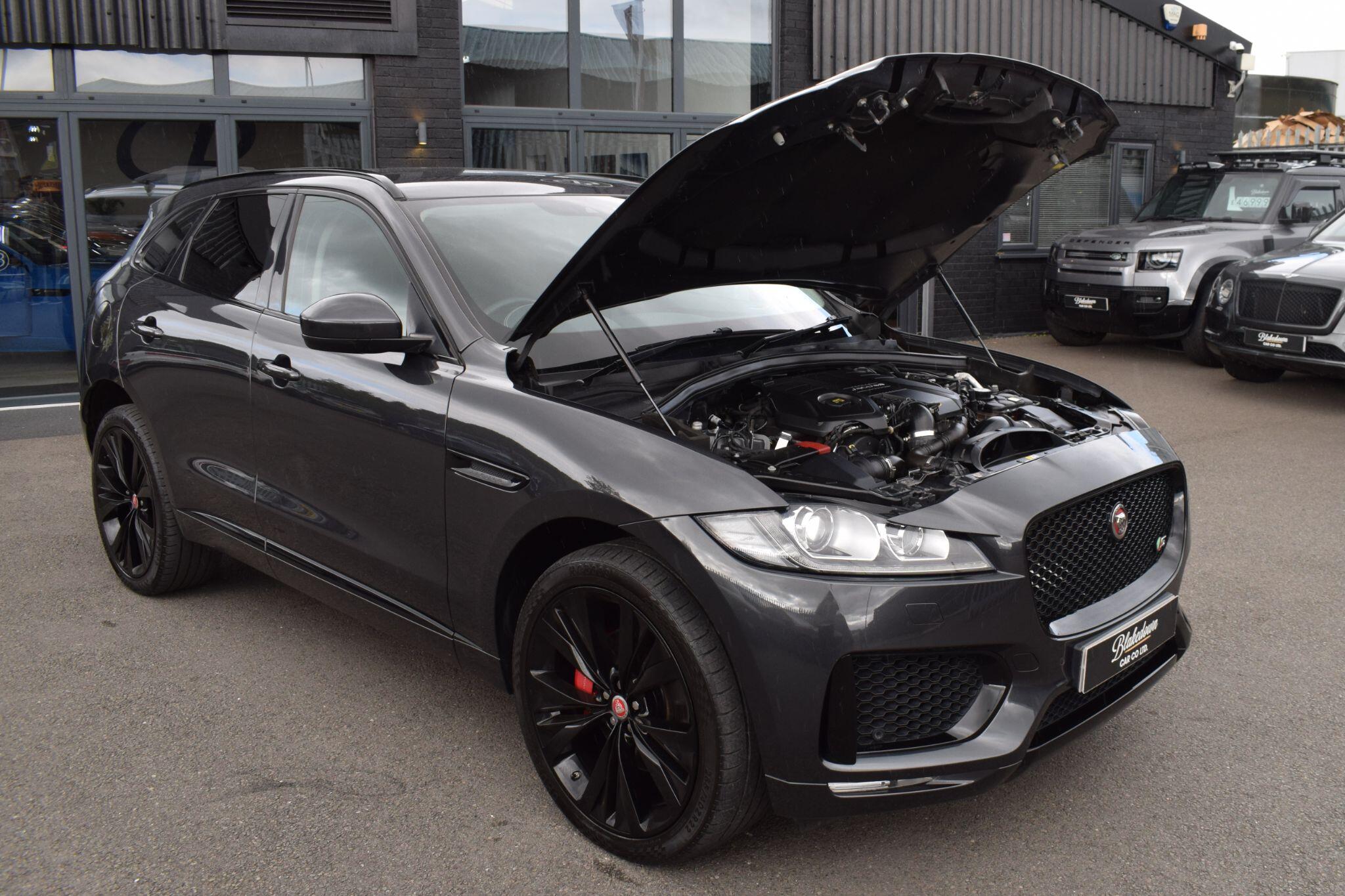 Jaguar F-Pace view 30