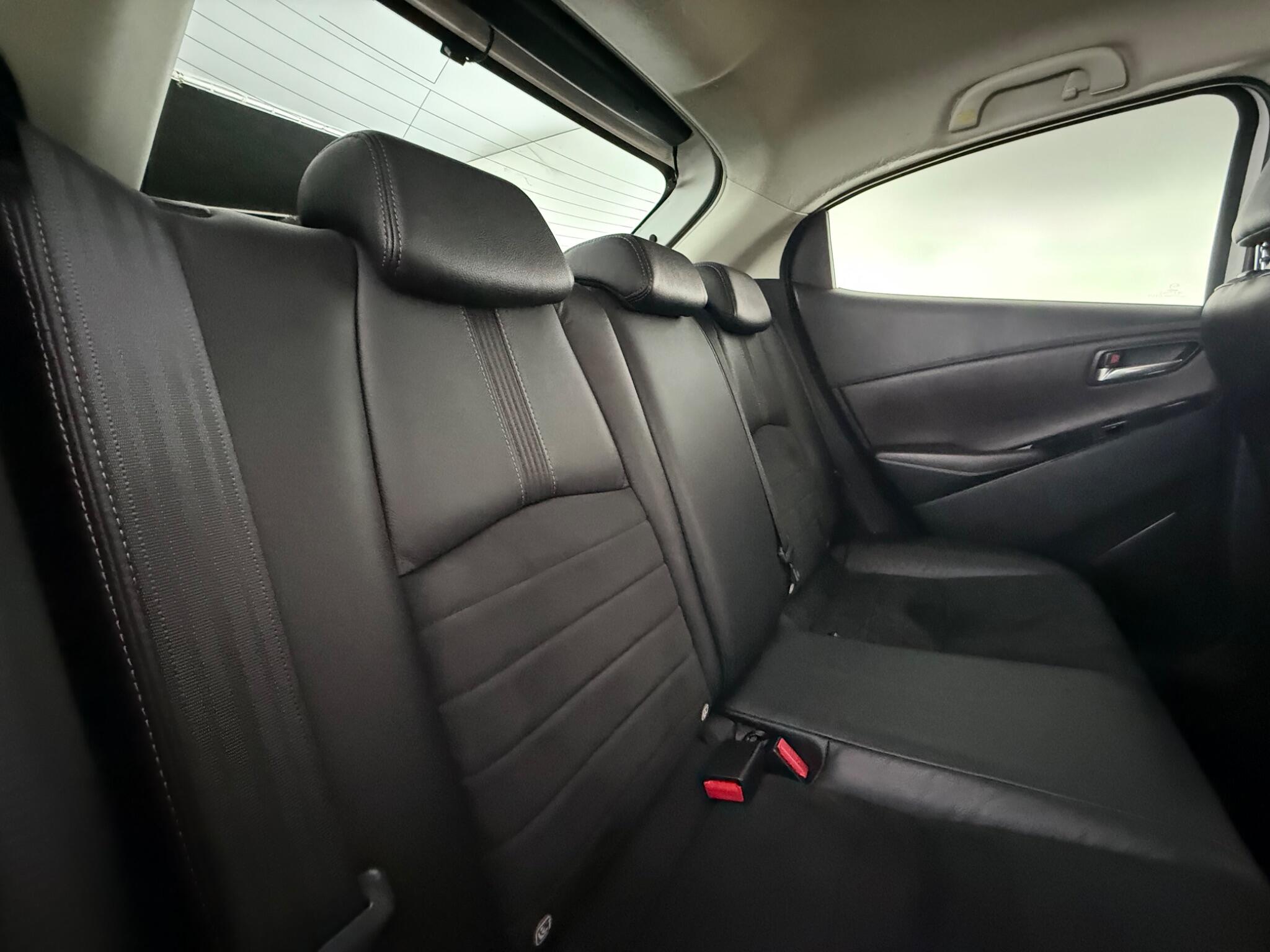 Mazda Mazda2 view 28