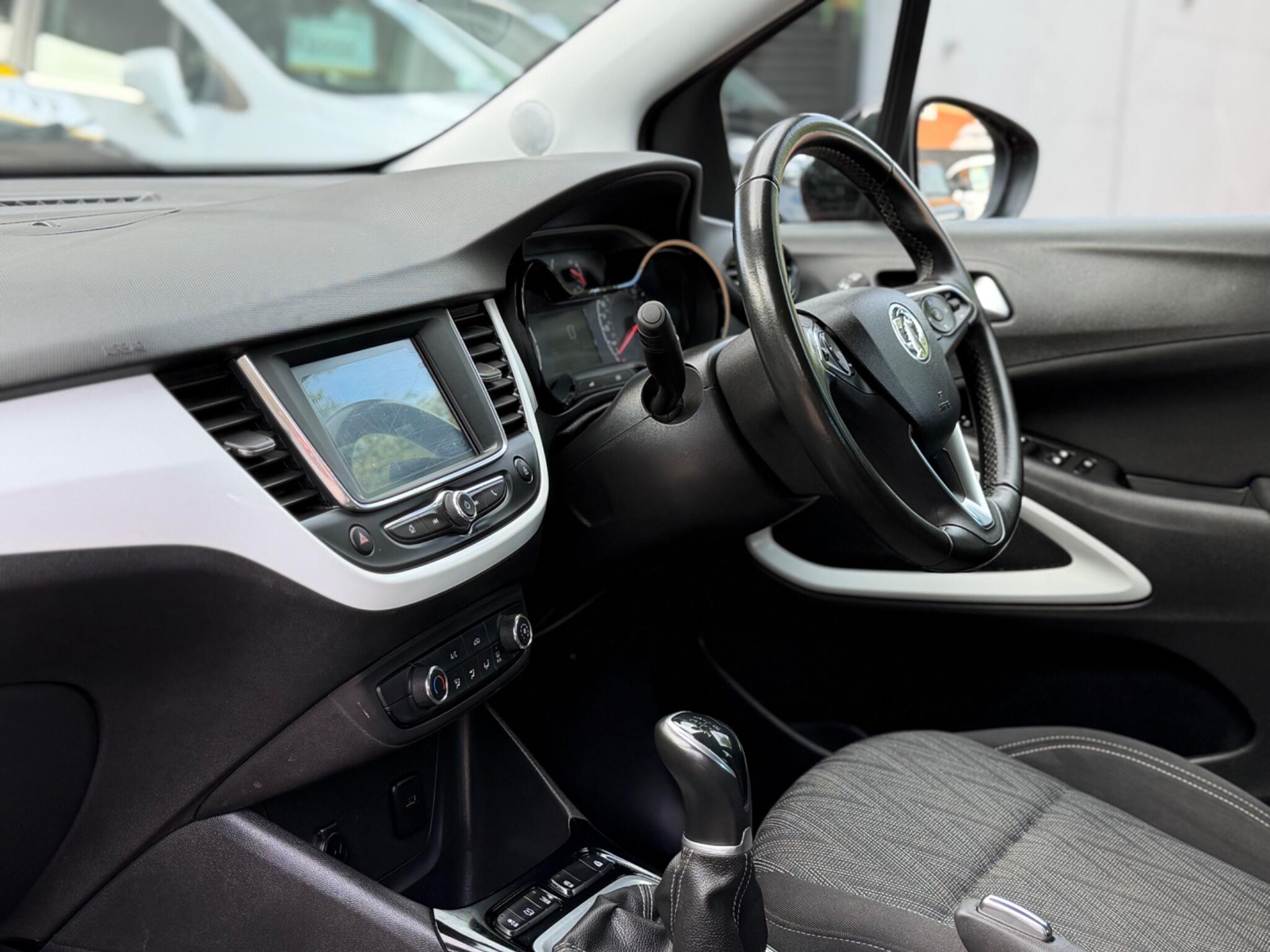 Vauxhall Crossland X view 40