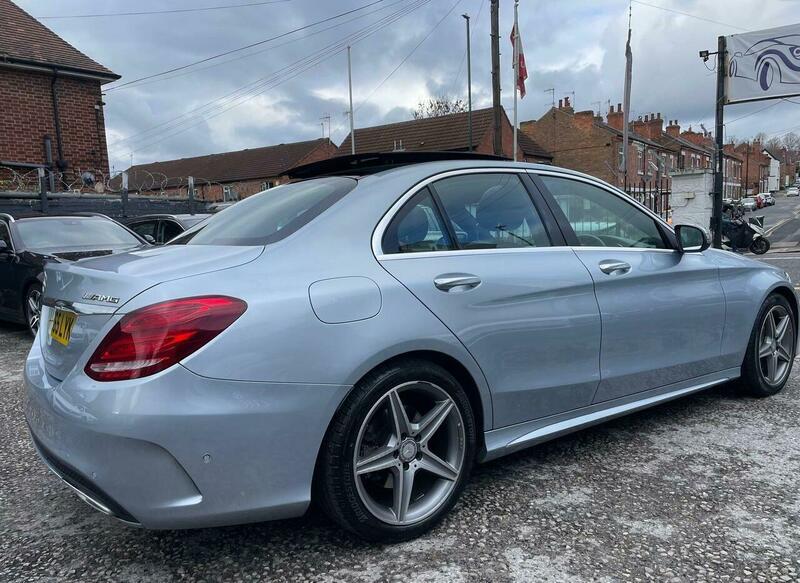 2015 Mercedes-Benz C Class image 16