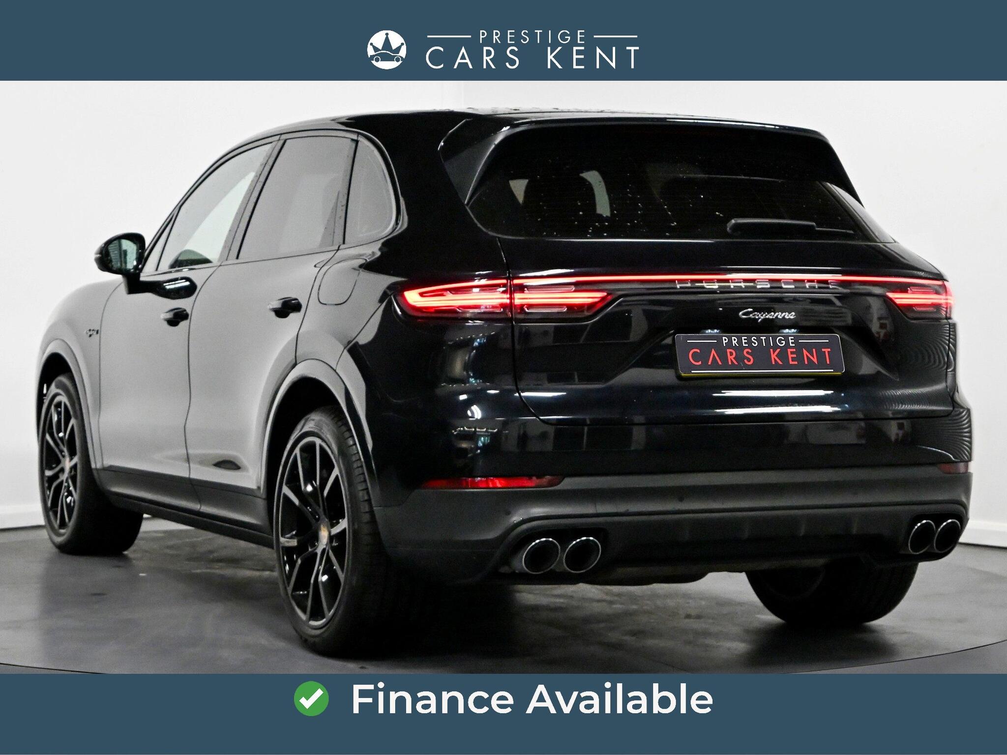 Porsche Cayenne view 3