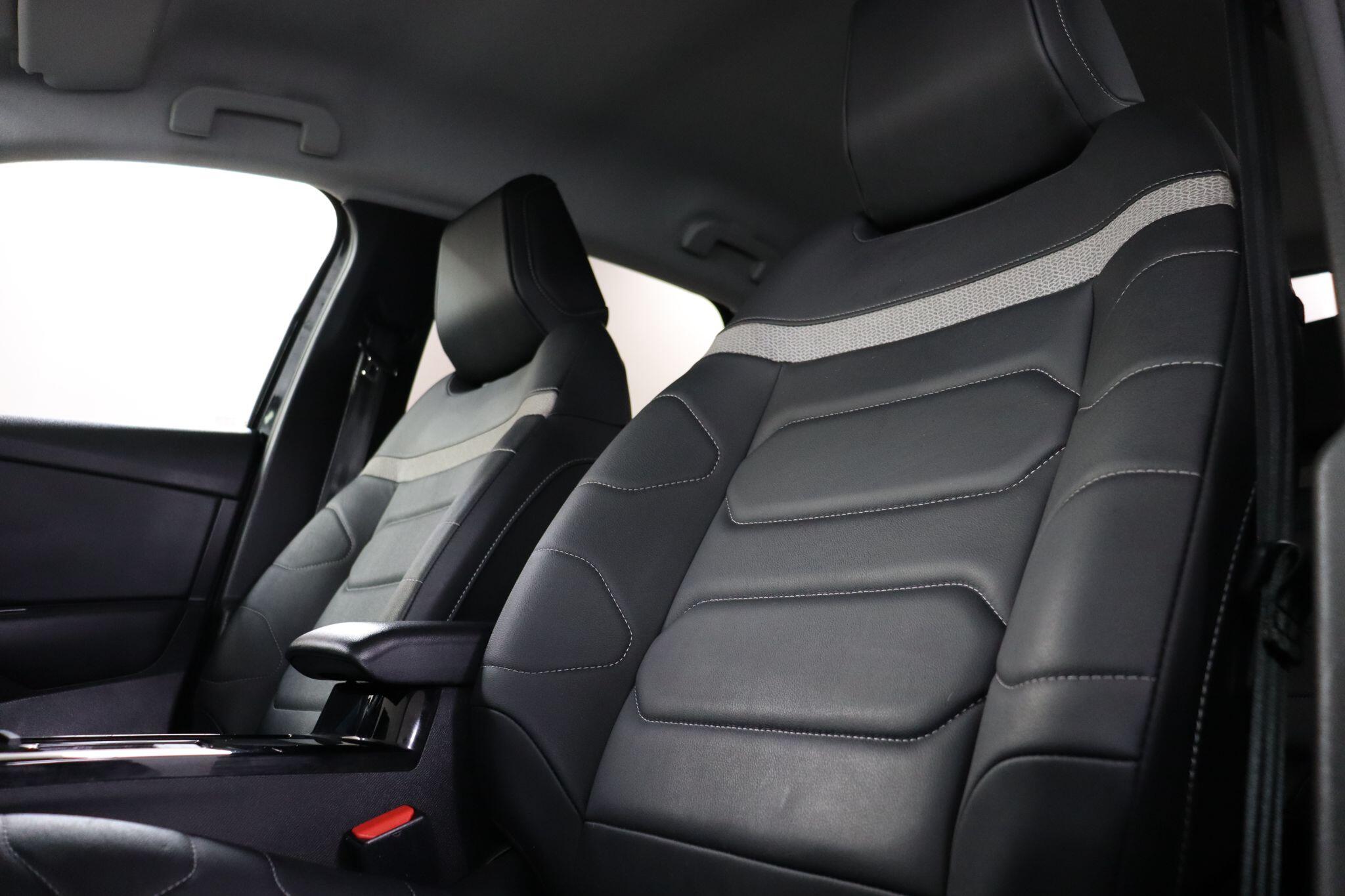 Citroen E-C4 view 35