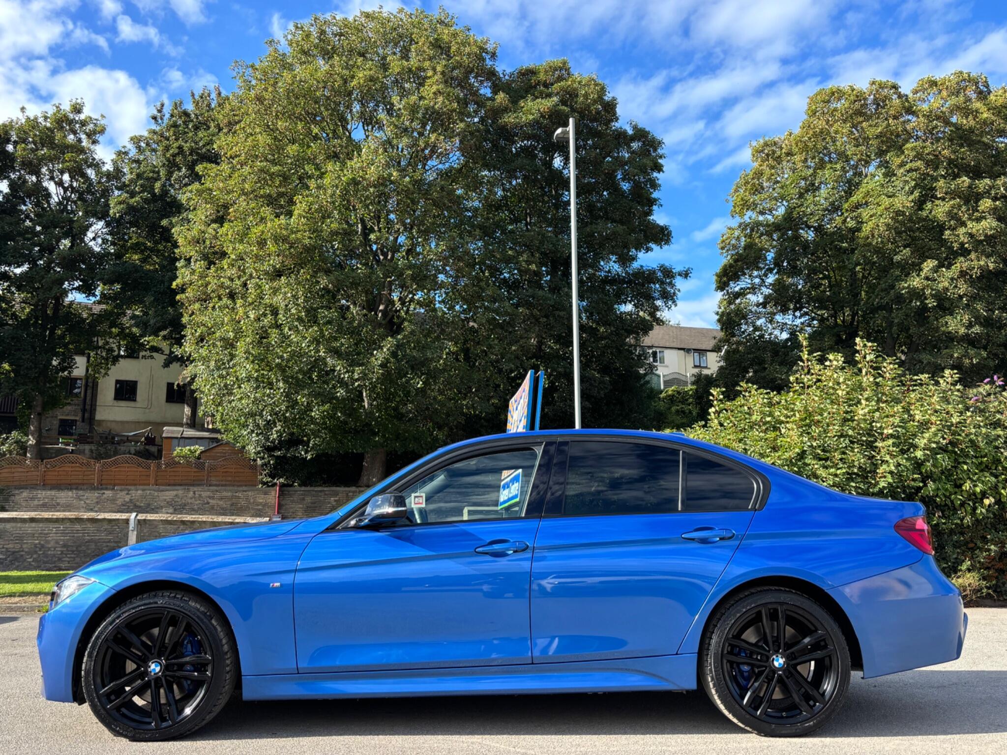 BMW 3 Series view 8