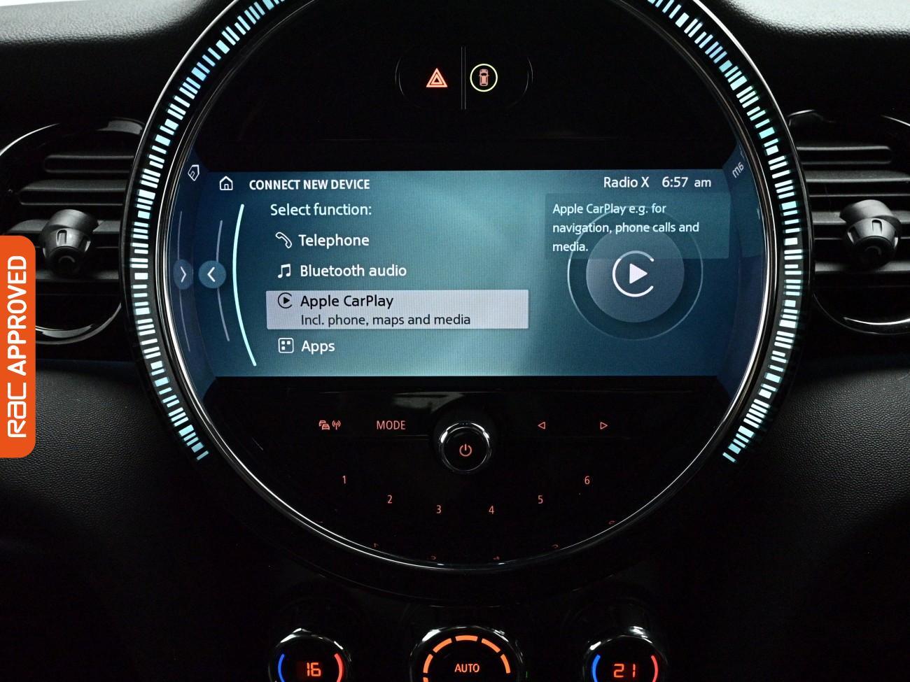 Mini Hatch view 17