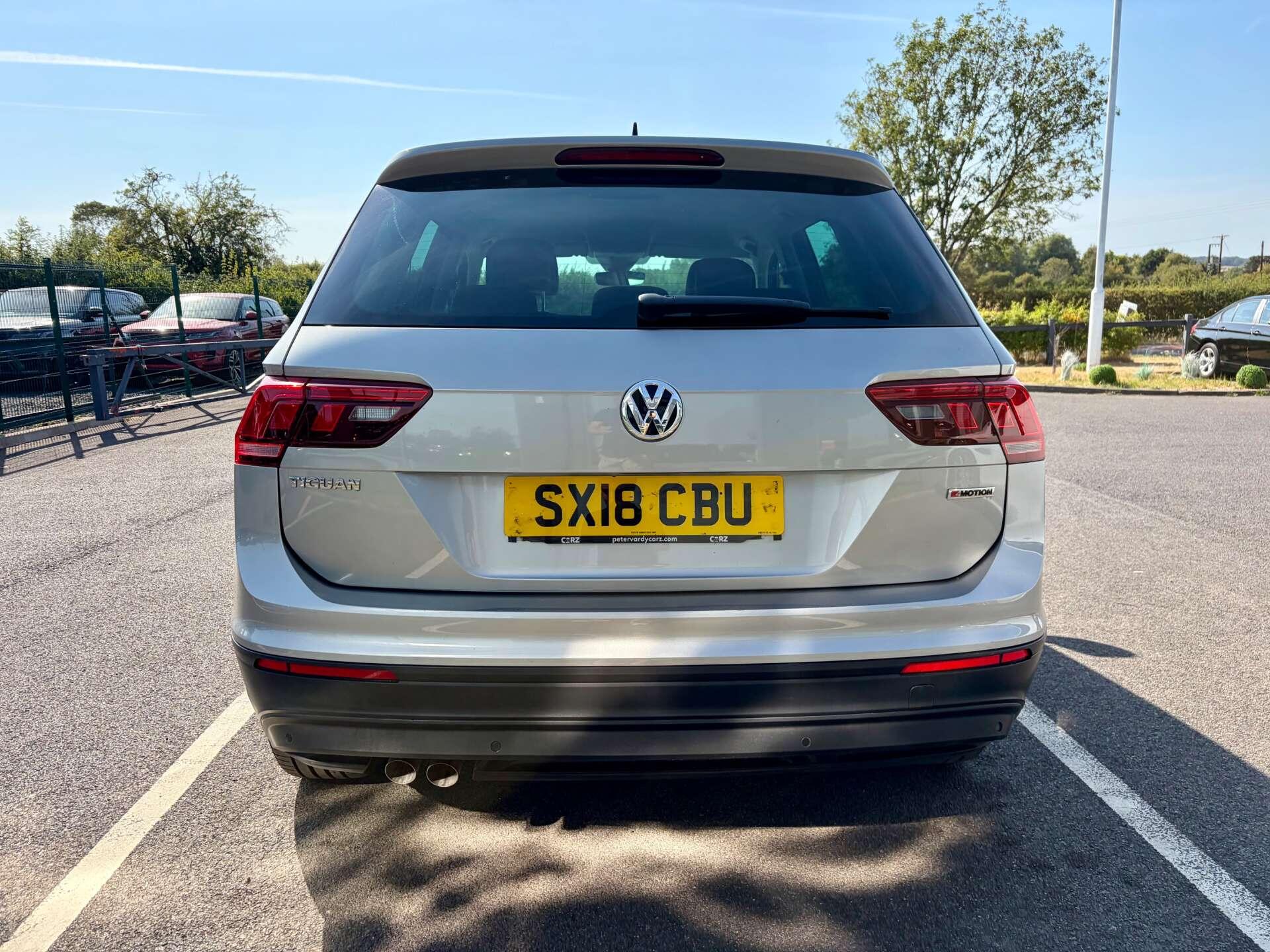 Volkswagen Tiguan view 7