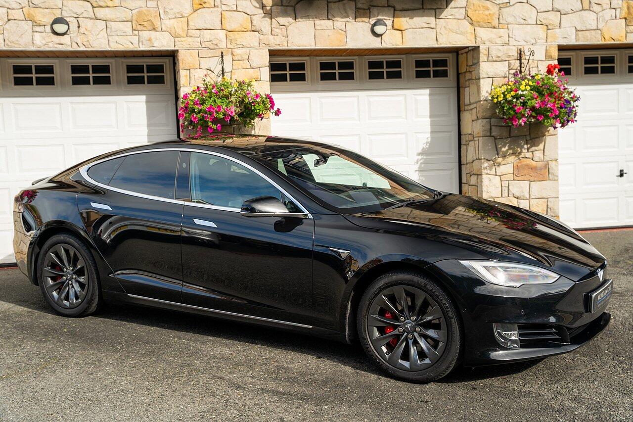 Tesla Model S view 2