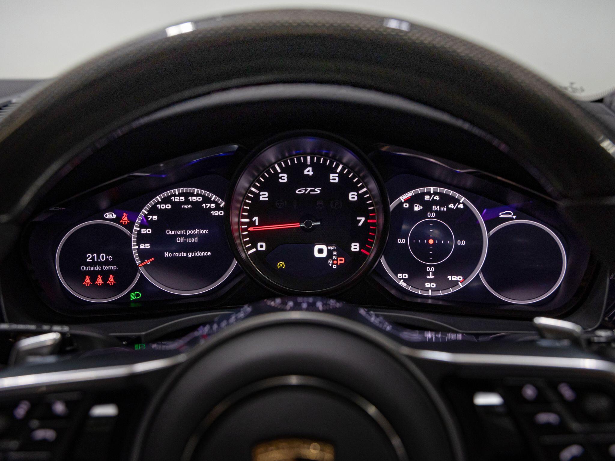 Porsche Cayenne view 19