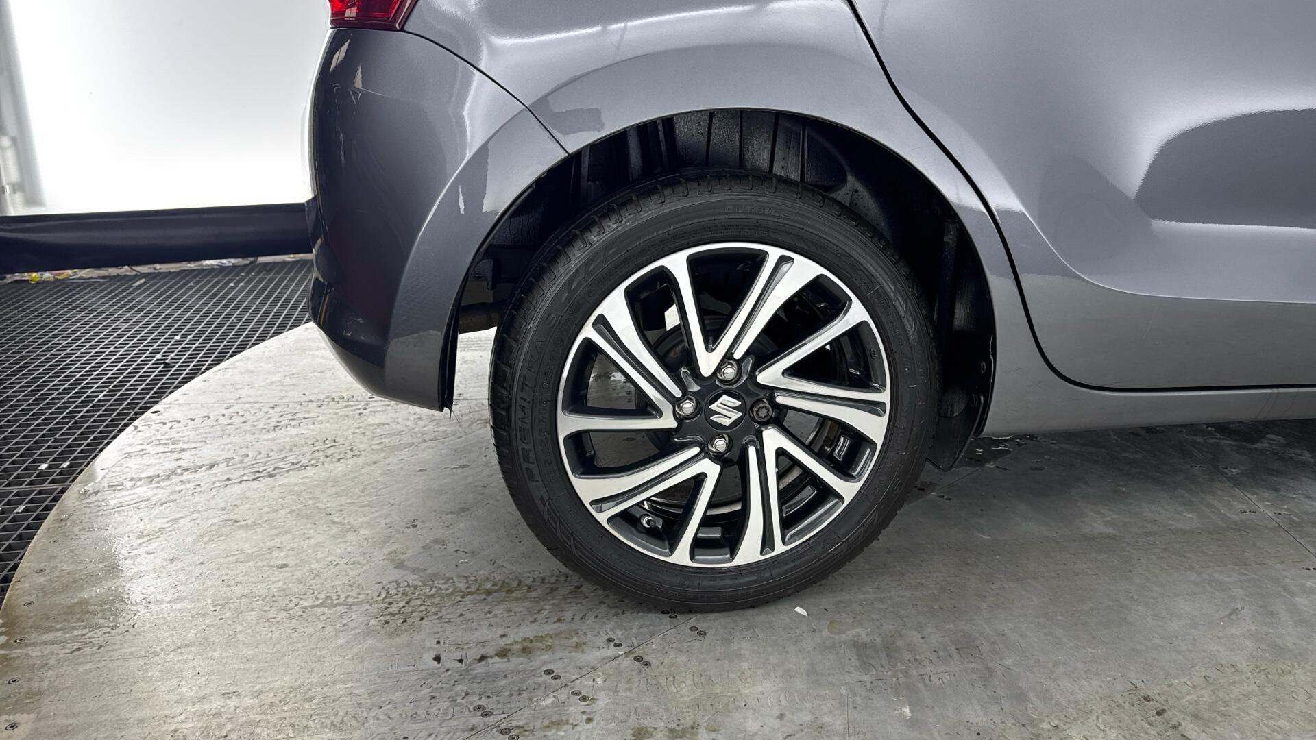 Suzuki Swift view 18