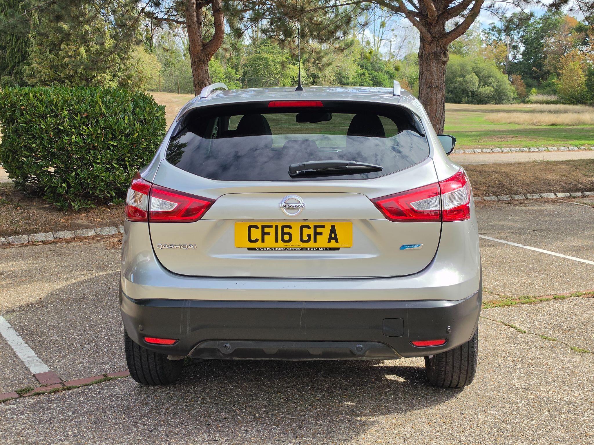 Nissan Qashqai view 17