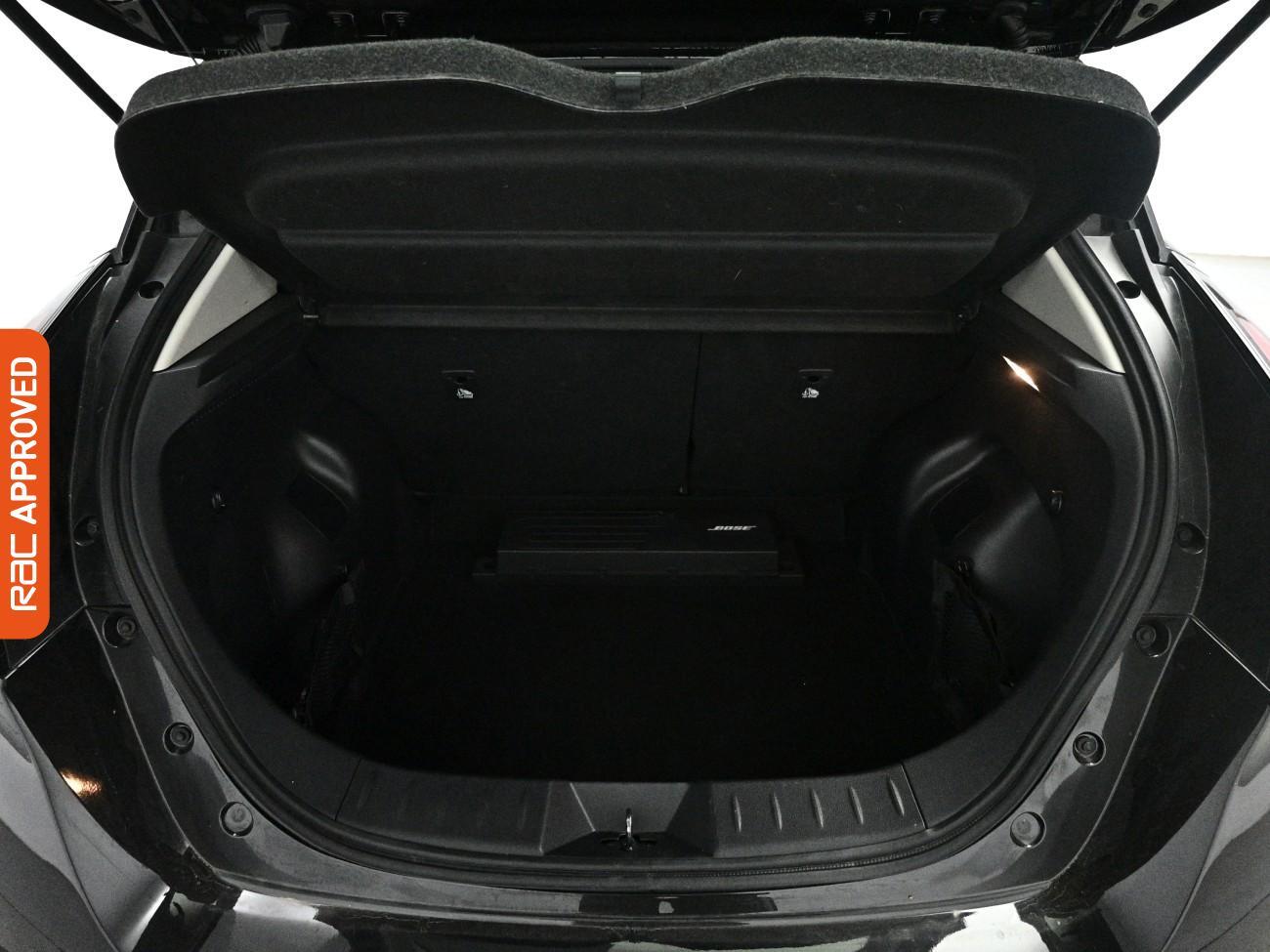 Nissan Leaf view 29