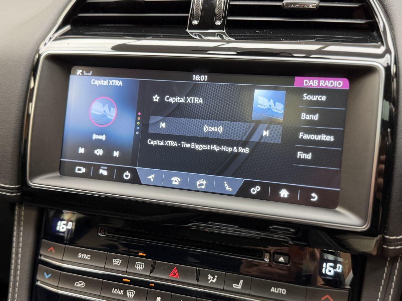 Jaguar F-Pace view 43