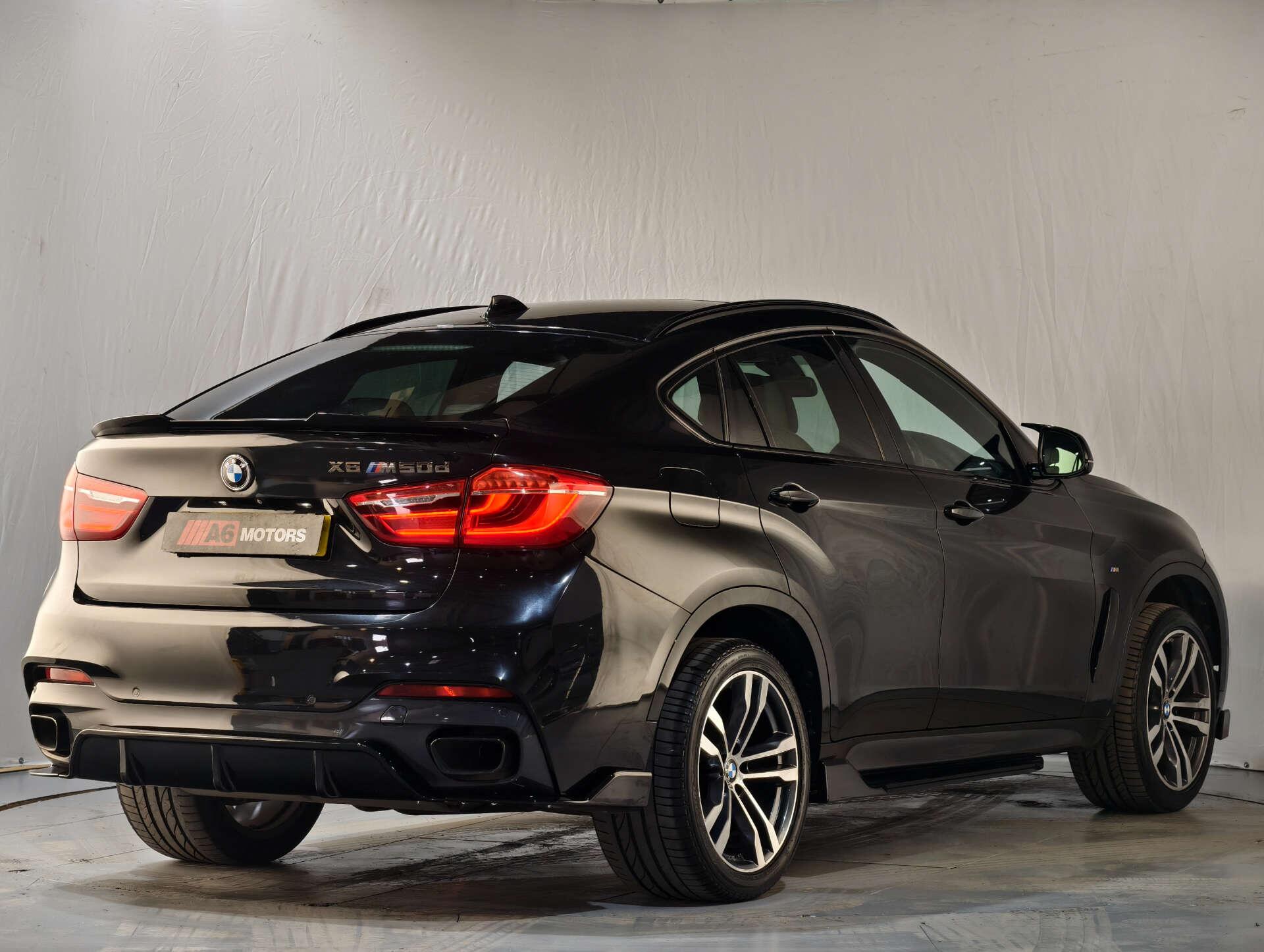 BMW X6 view 15