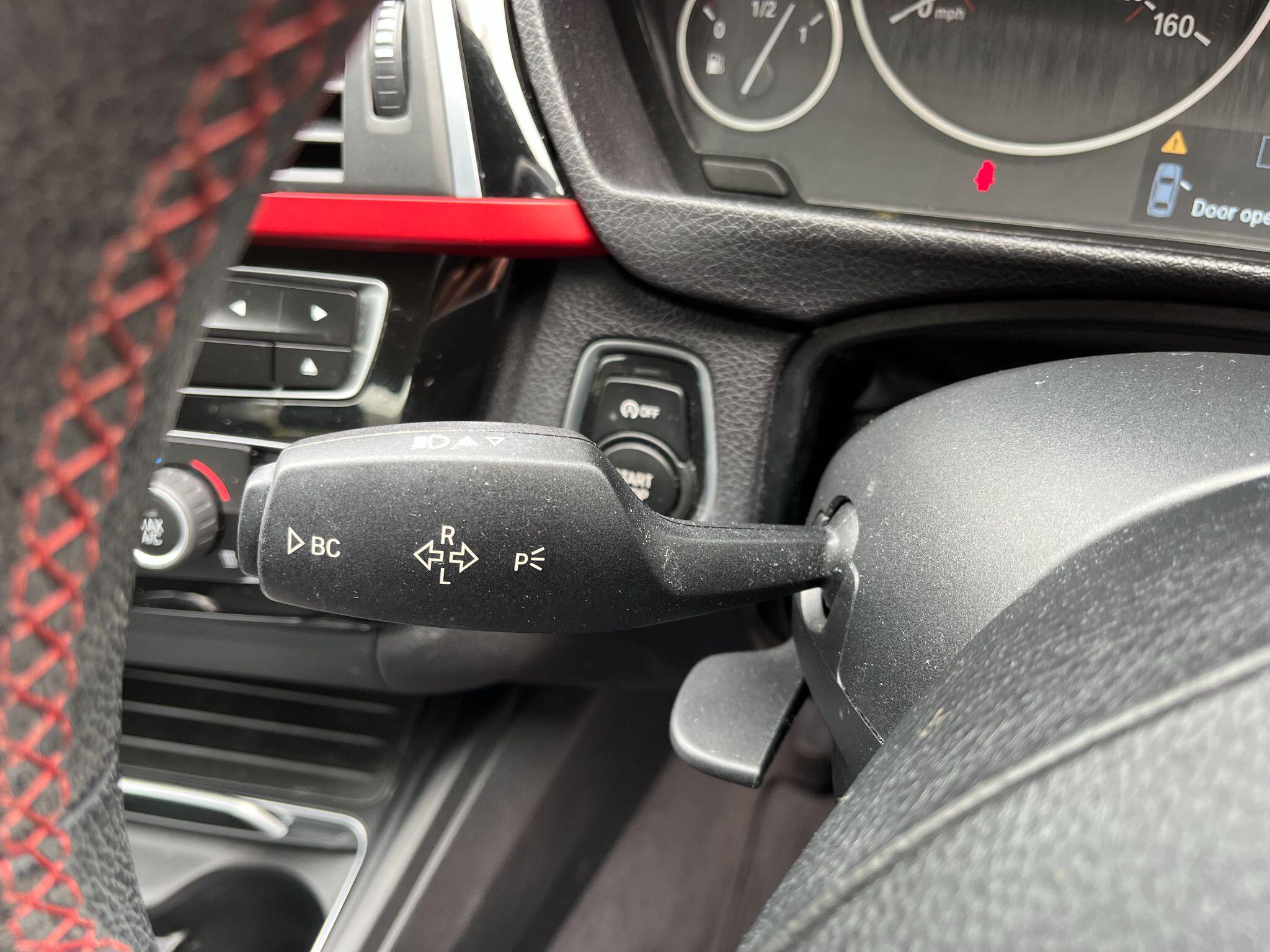 BMW 3 Series view 20