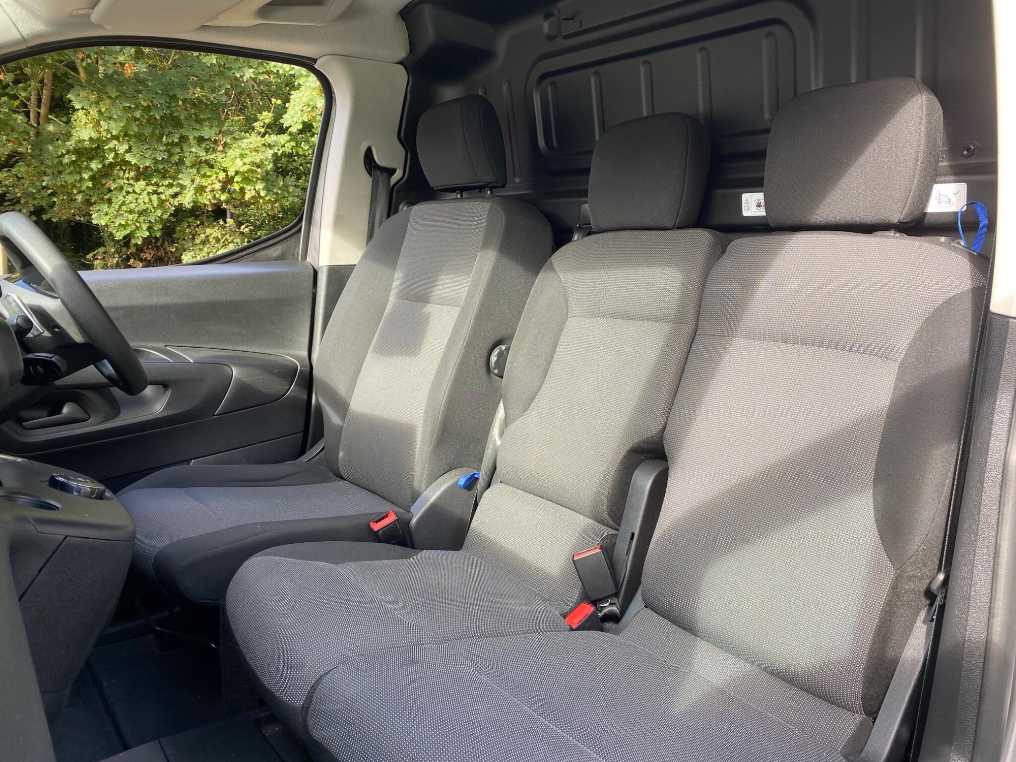 Peugeot Partner 1.5 BlueHDi 1000 Asphalt Premium Standard Panel Van EAT8 SWB Euro 6 (s/s) 5dr