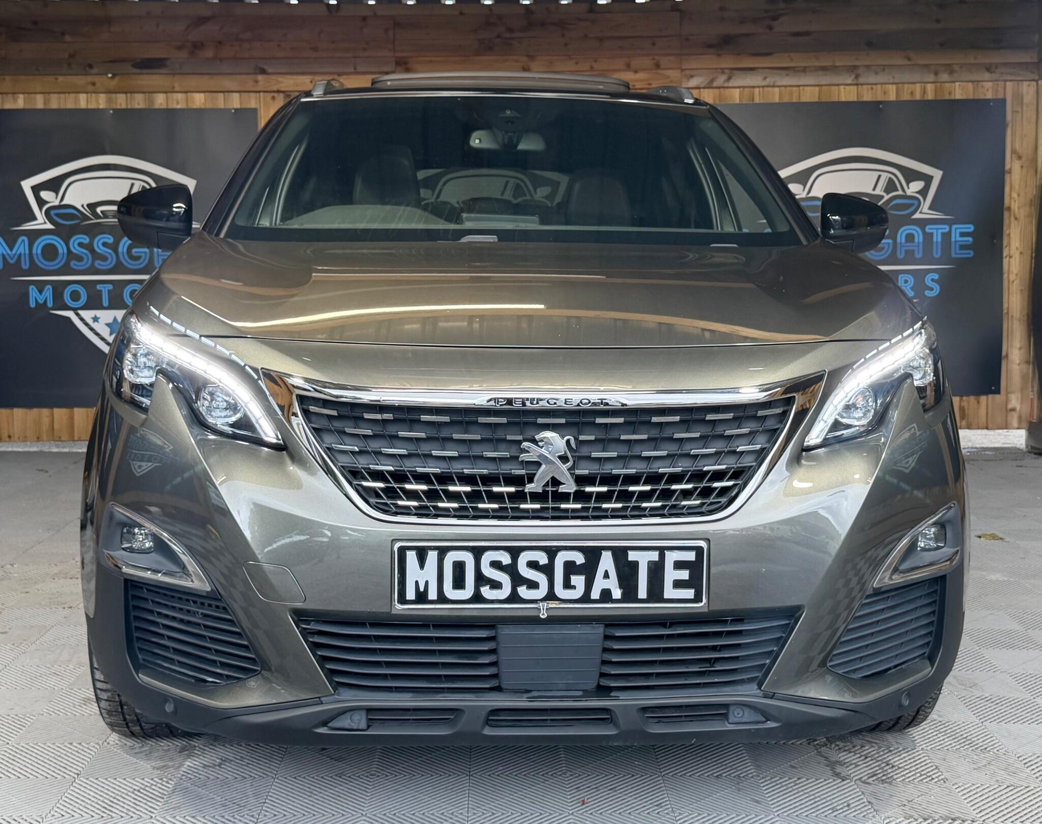 Peugeot 3008 view 4