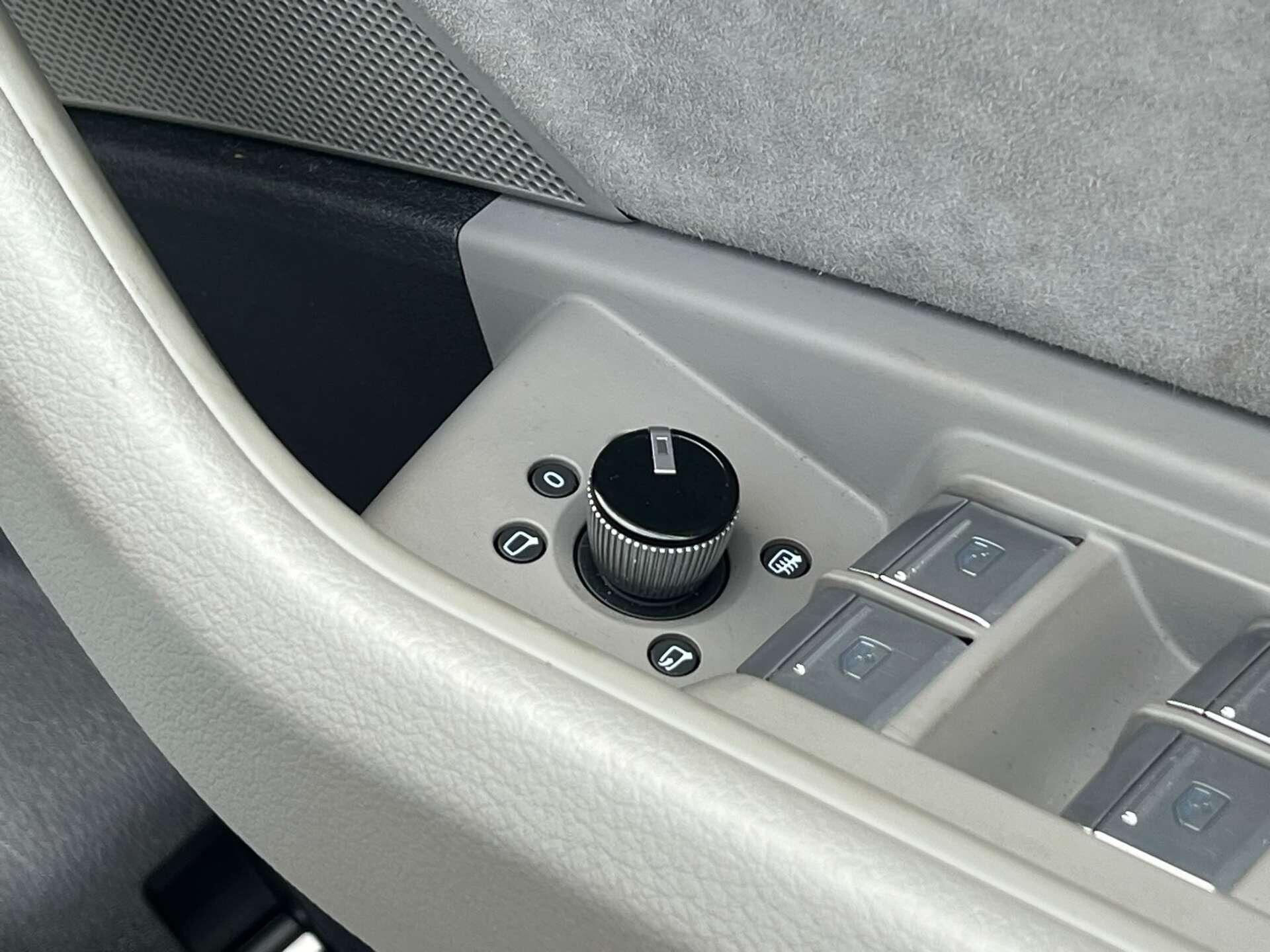 Audi E-Tron view 56