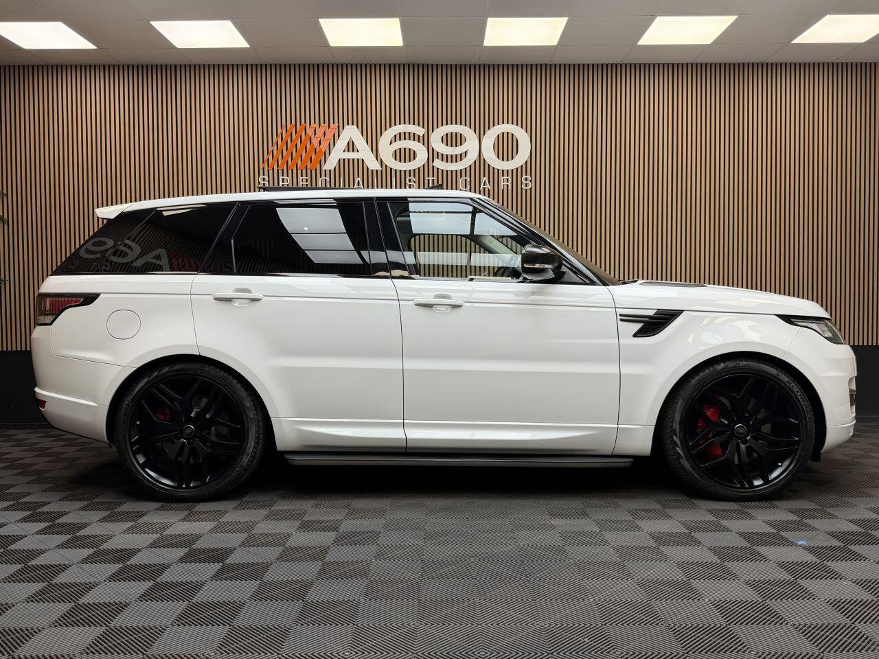 Land Rover Range Rover Sport view 8
