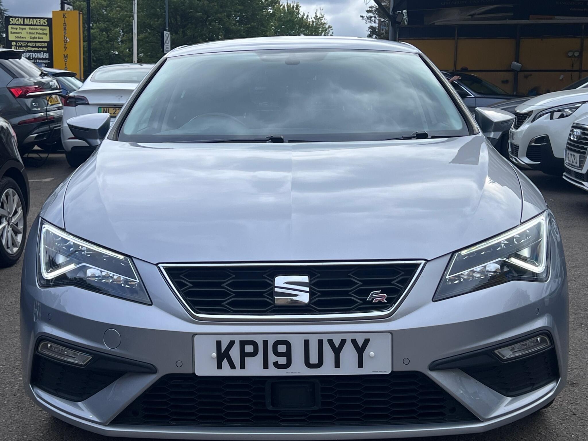 Seat Leon Leon view 3