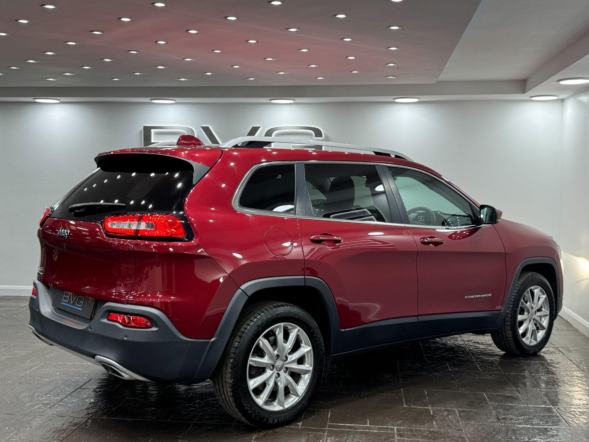 Jeep Cherokee view 19