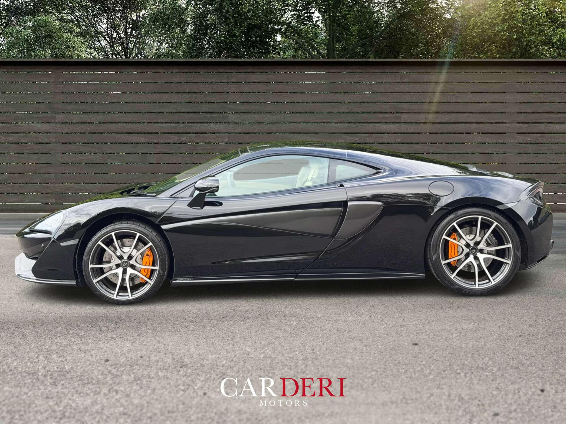 McLaren 570GT view 20