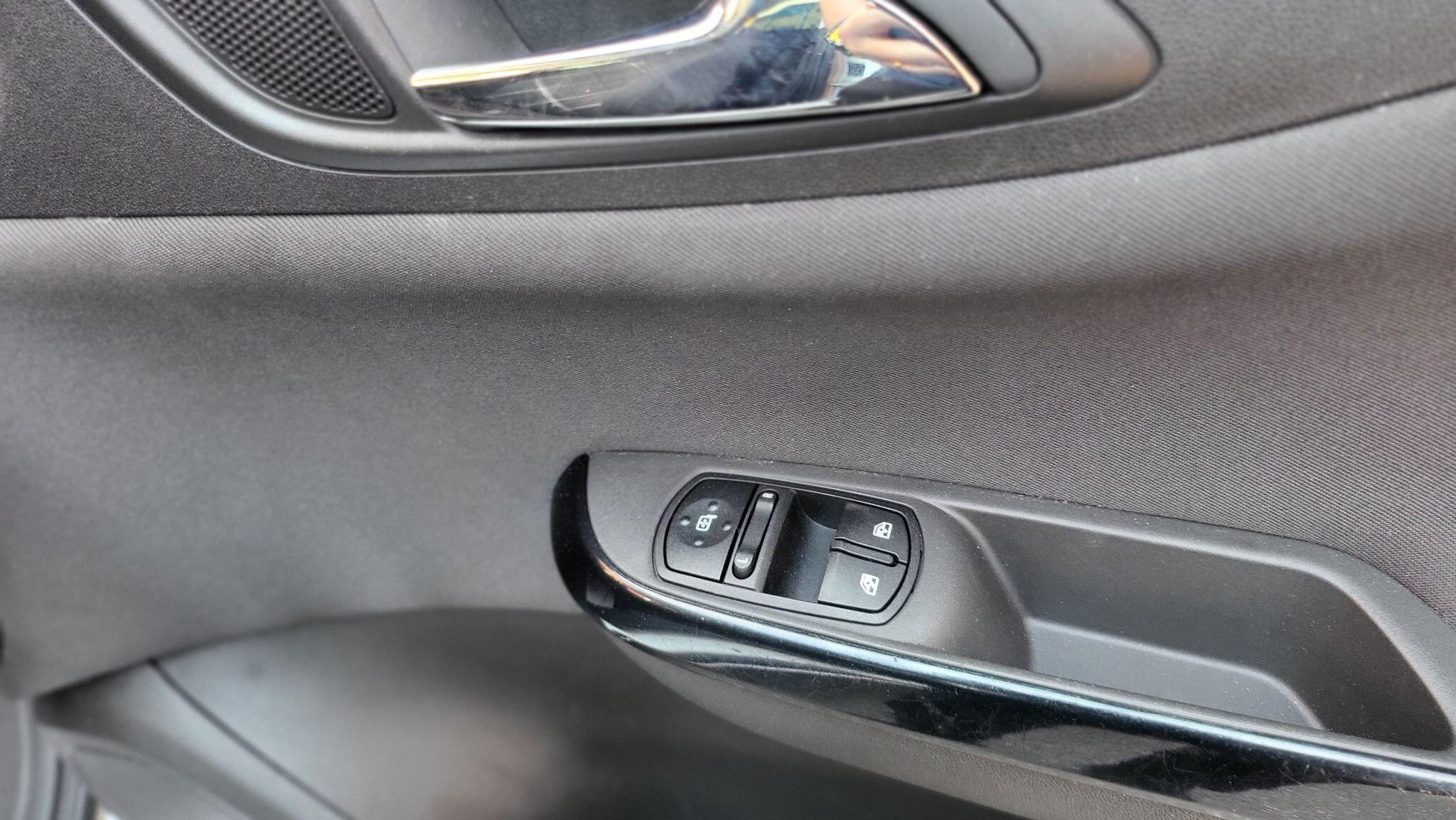 Vauxhall Corsa view 22
