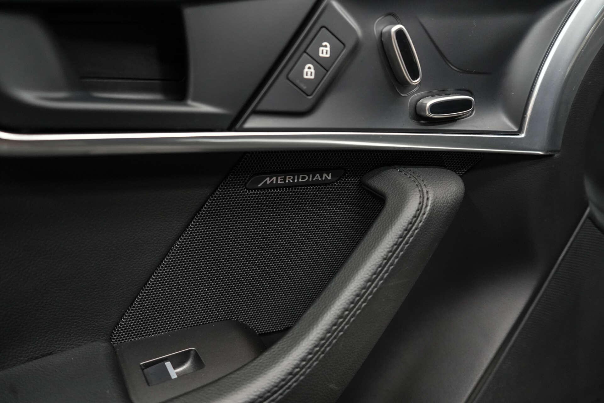 Jaguar F-Type view 19