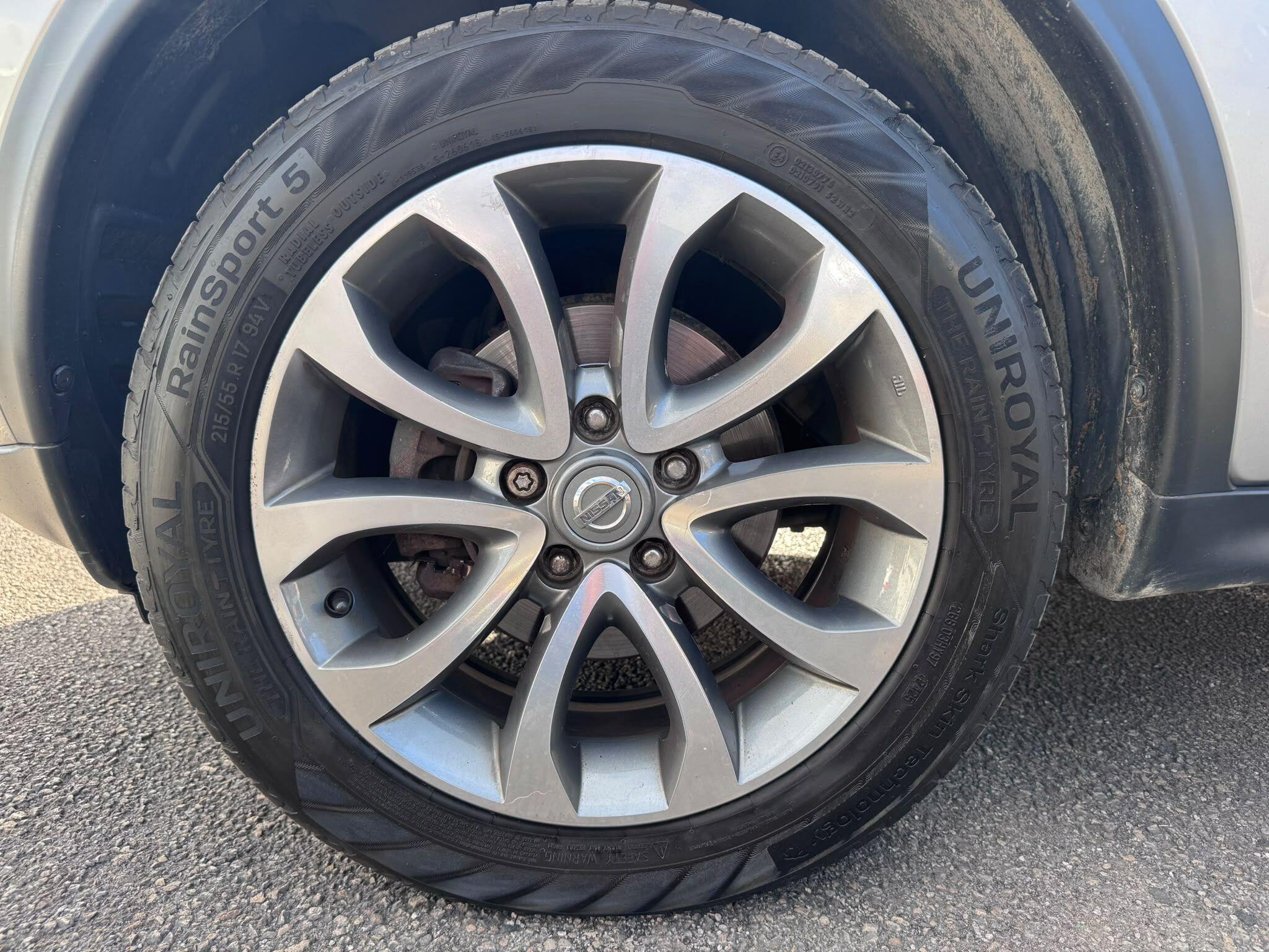 Nissan Juke view 35